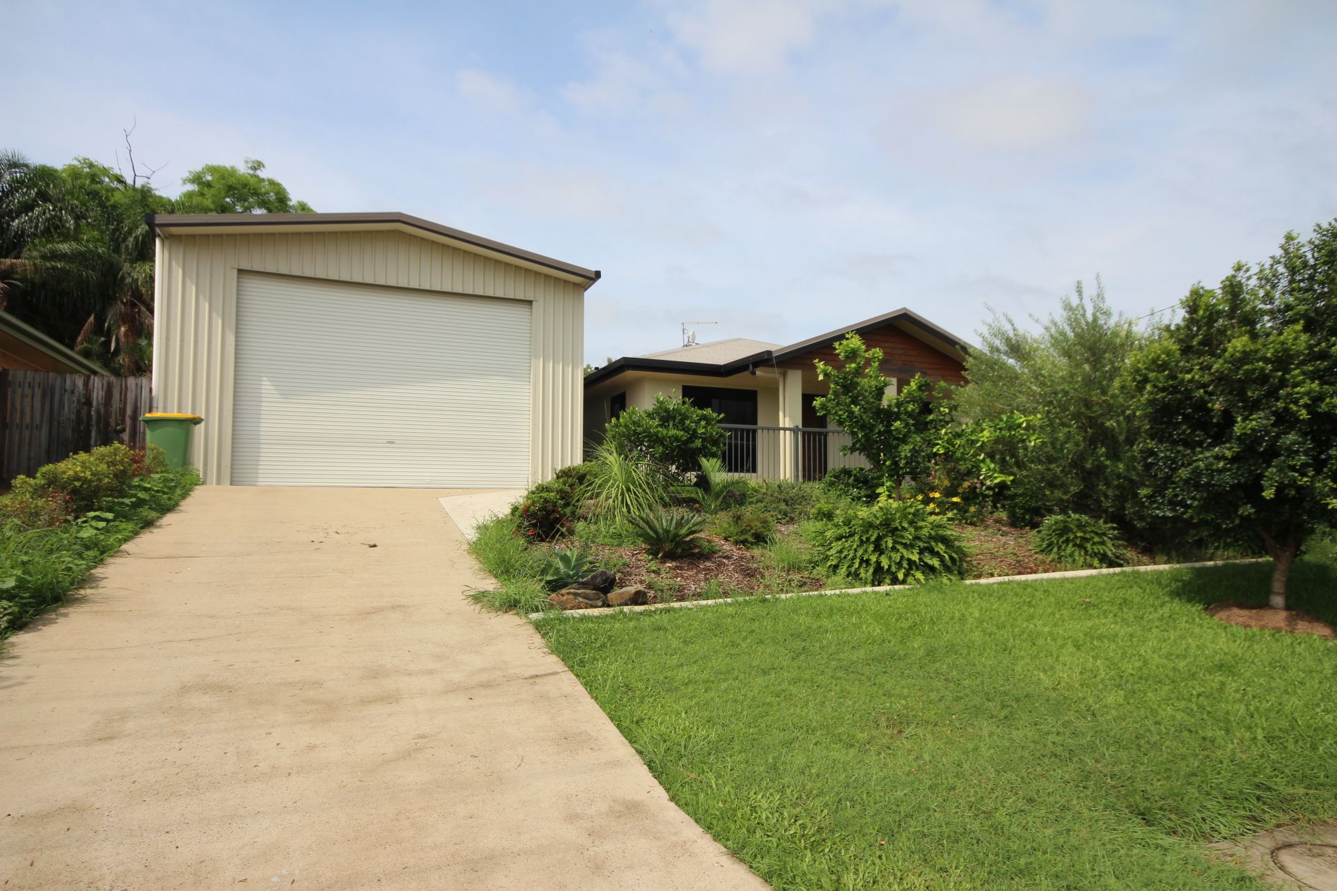 25 Brooksfield Drive, Sarina Beach QLD 4737