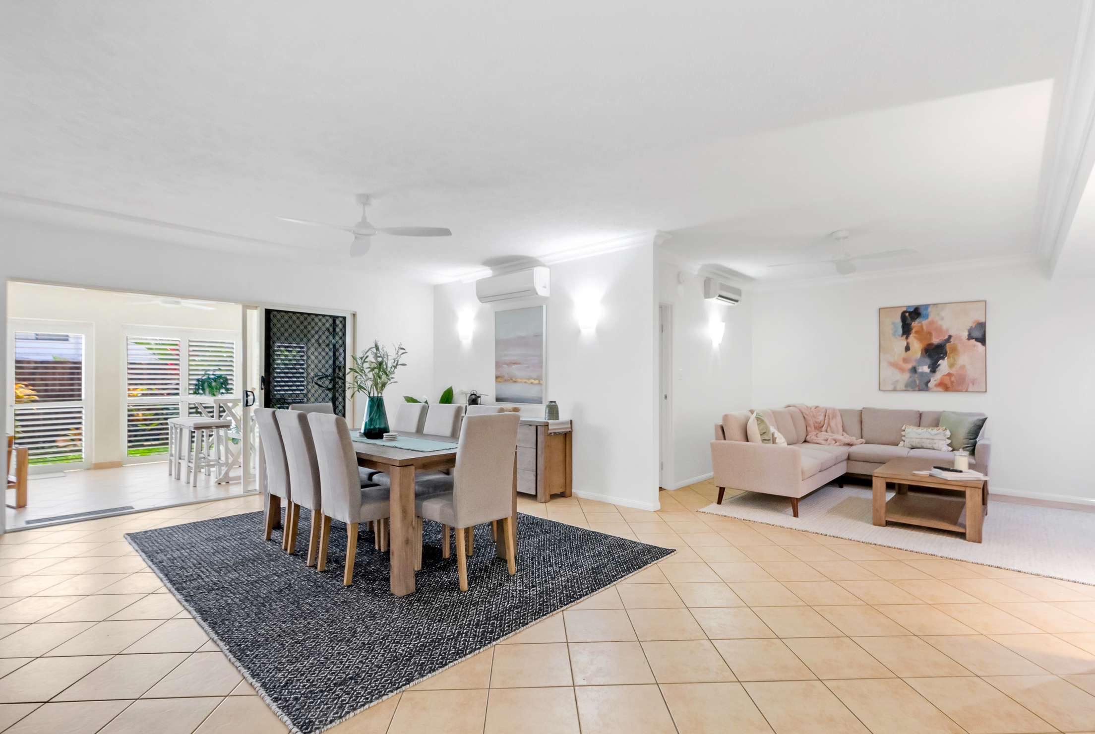 303/2-10 Greenslopes Street — photo 6 of 23