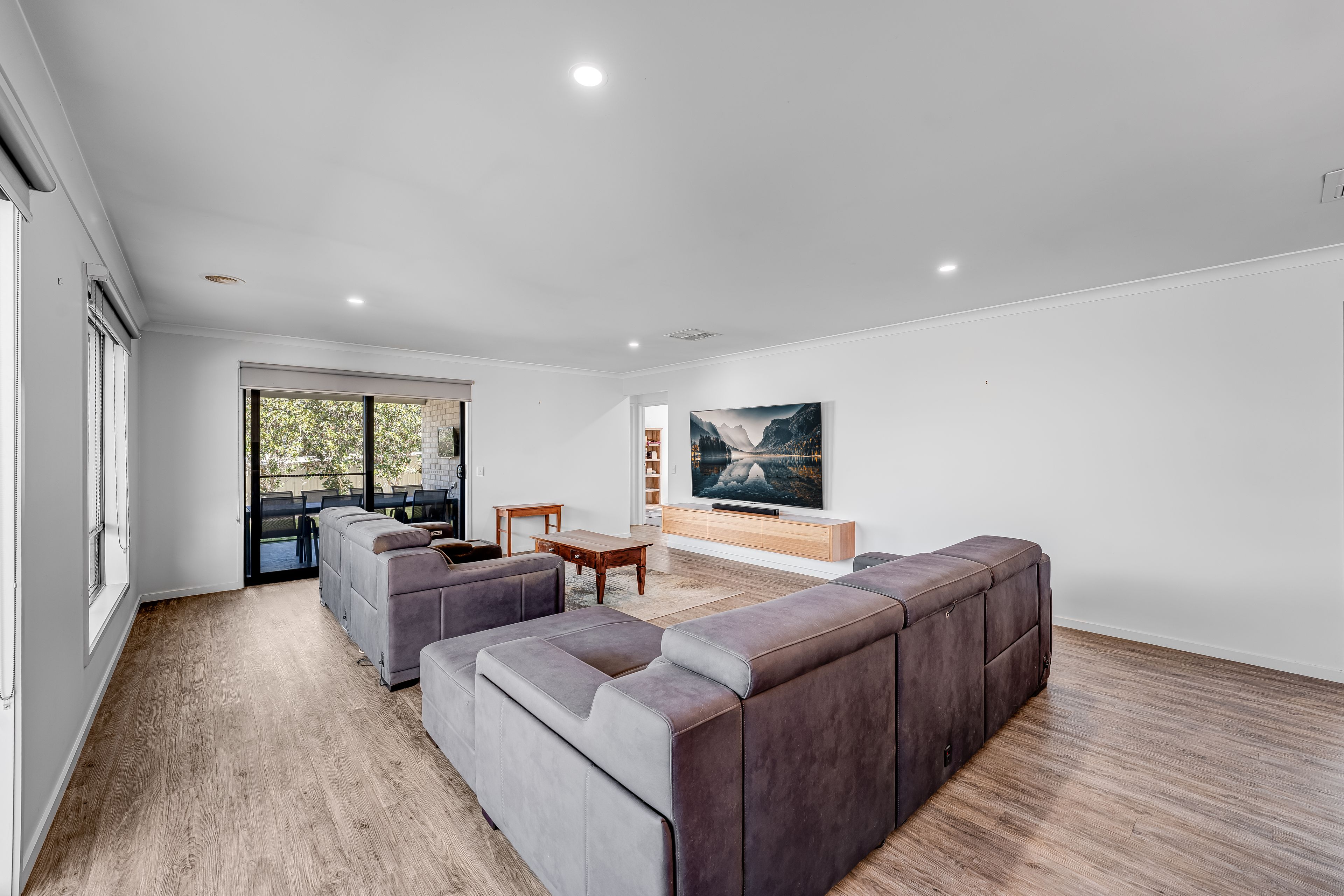 14 Murray Way — photo 9 of 30