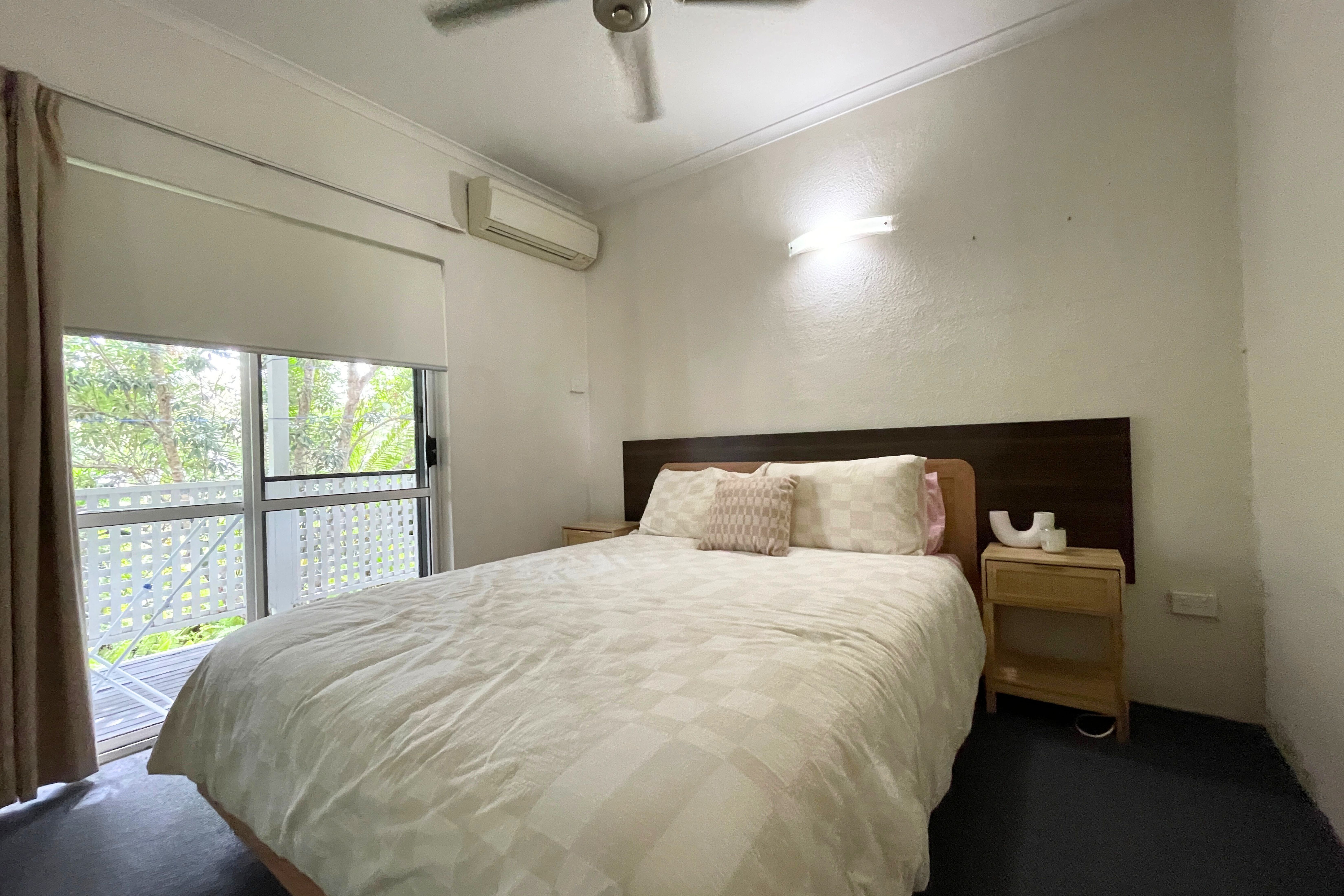 2/121-137 Port Douglas Road — photo 7 of 10