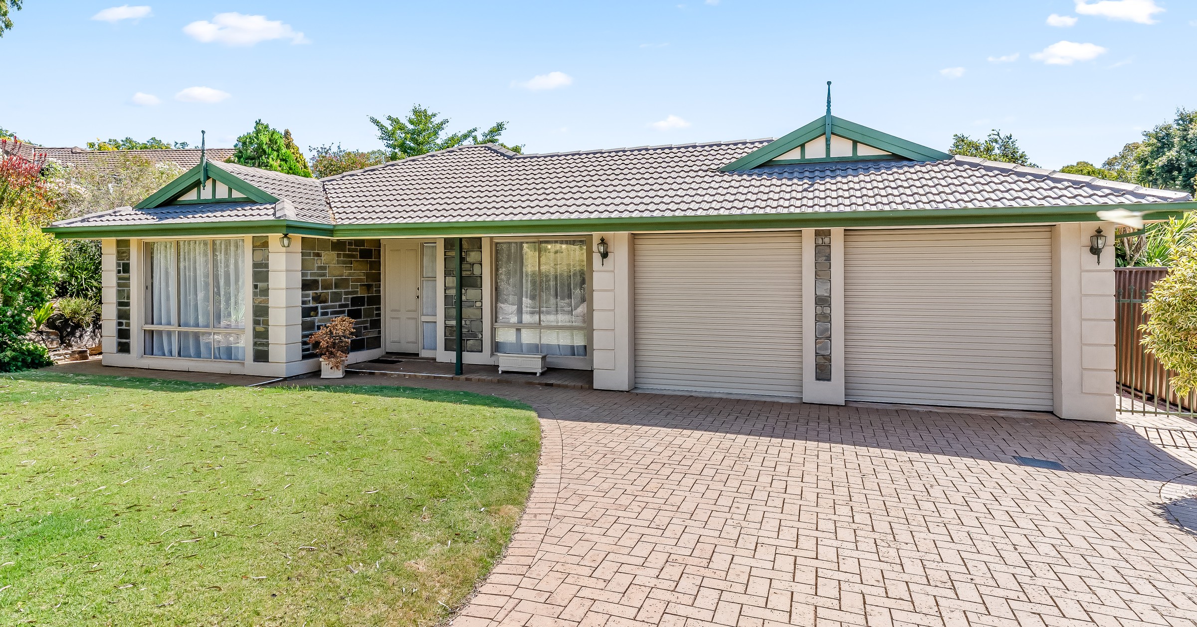 10 Mulberry Grove, Aberfoyle Park, SA 5159 - Sold House - Ray White ...
