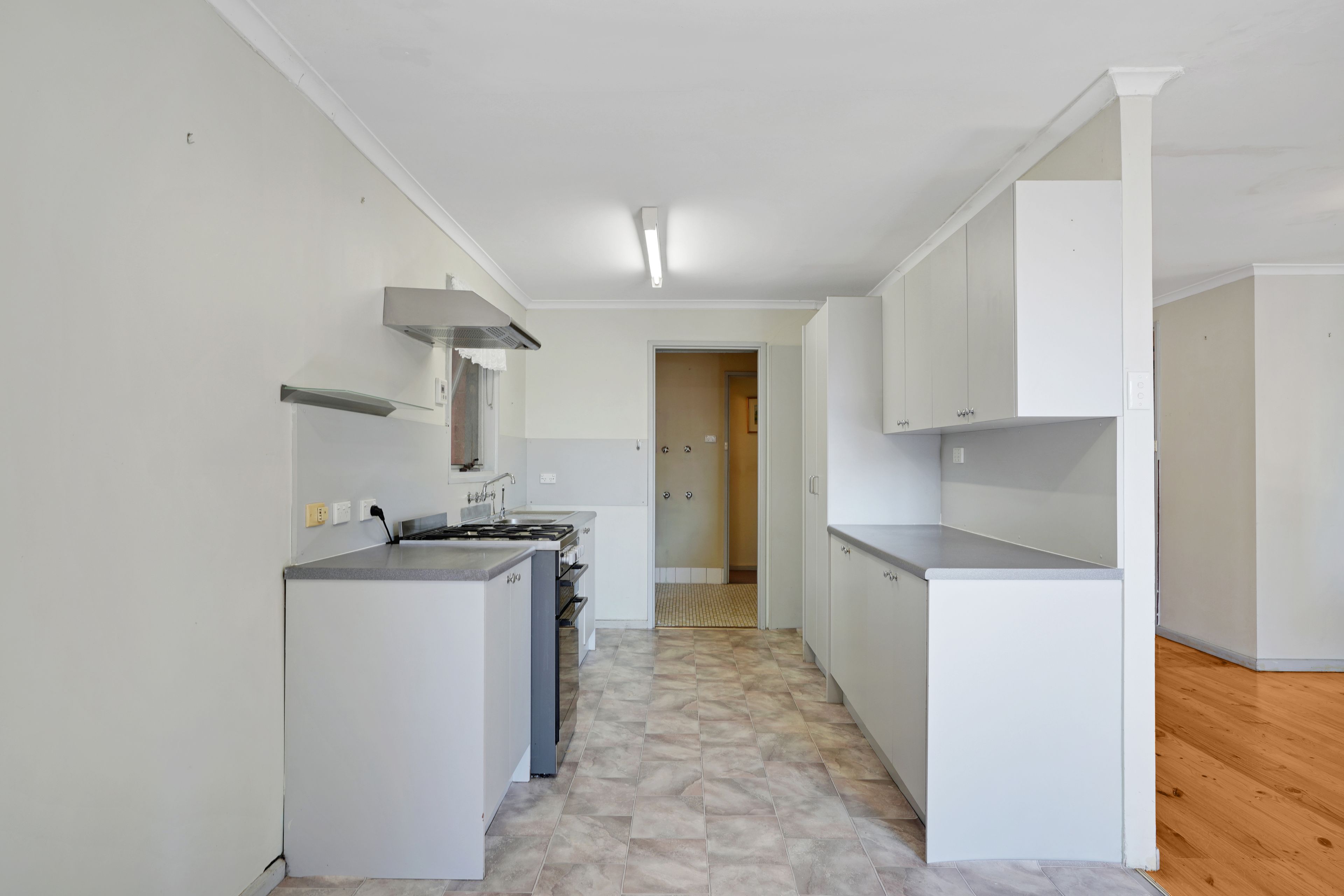 3 Lulama Crescent — photo 5 of 13