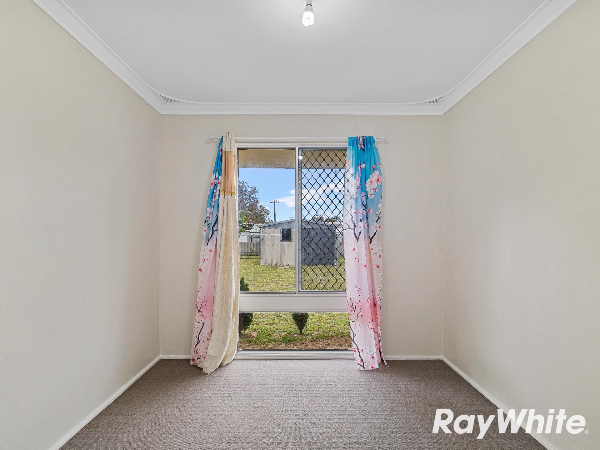 10 Hakea Place — photo 12 of 22