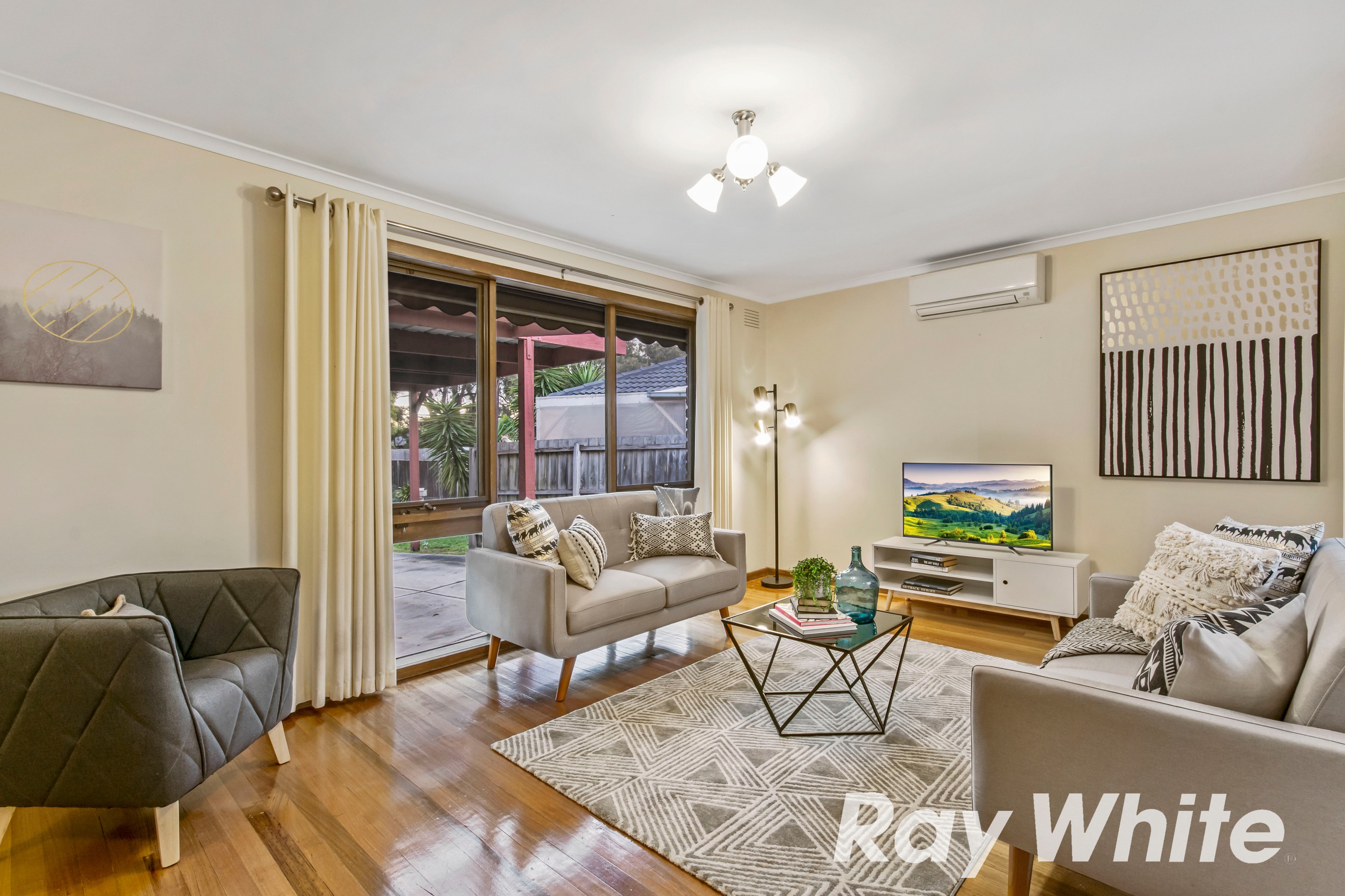 5 Solway Close, Ferntree Gully, VIC 3156