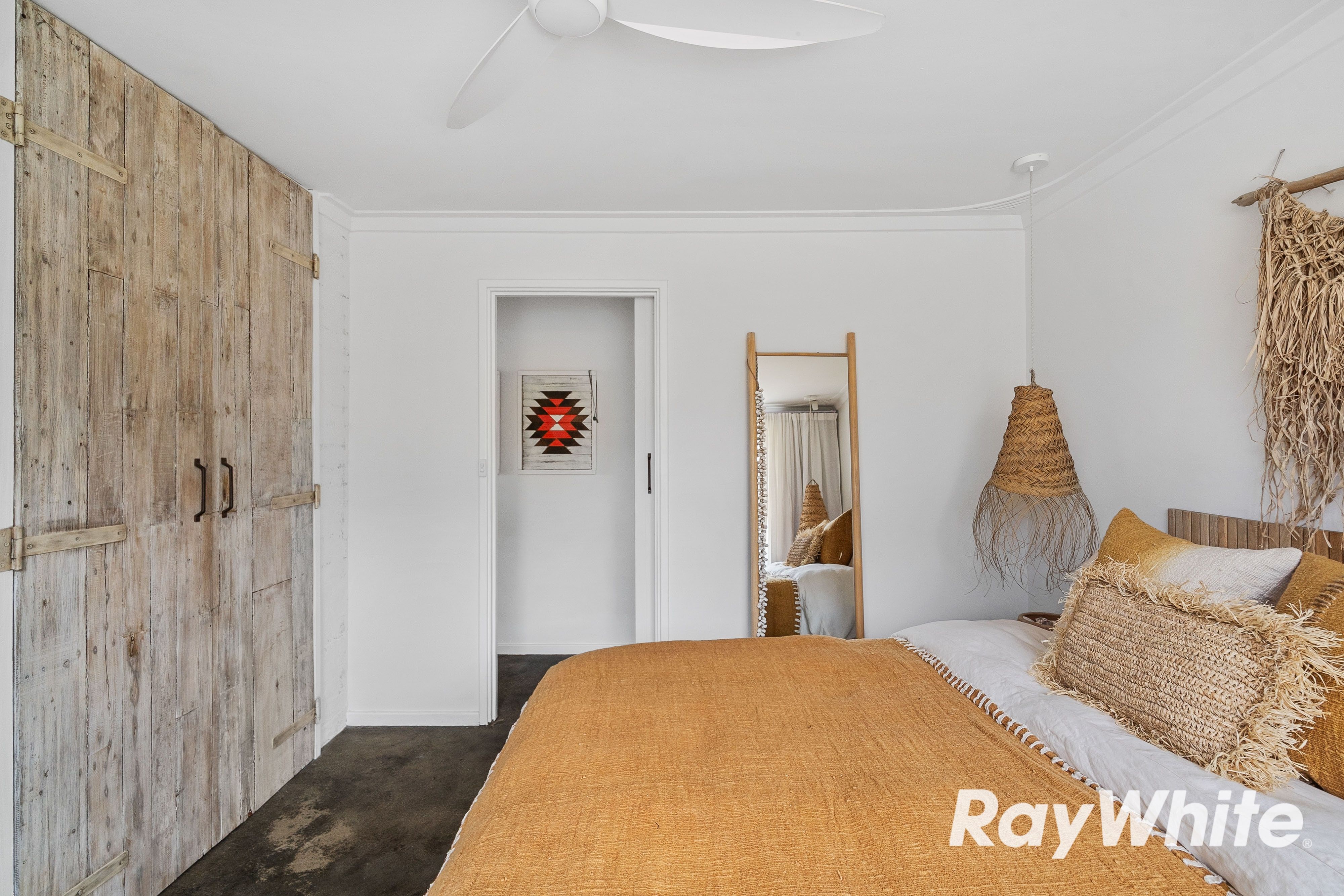 15 Clyde Place — photo 8 of 28