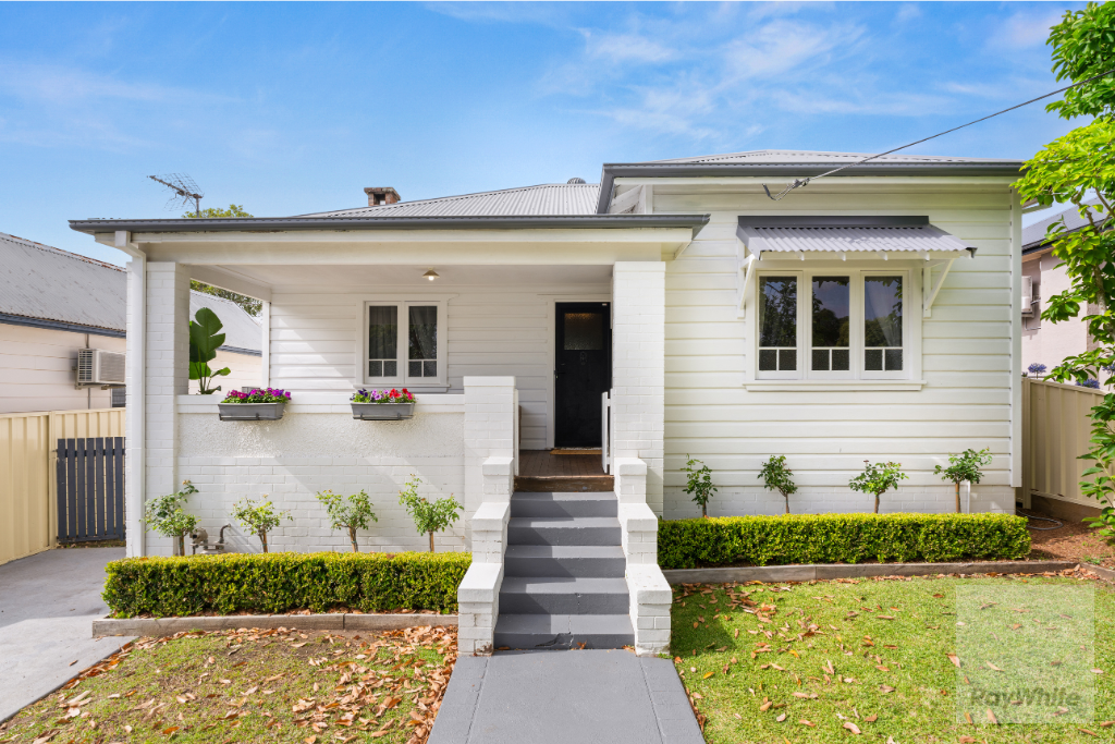 40 Douglas Street, Nowra NSW 2541