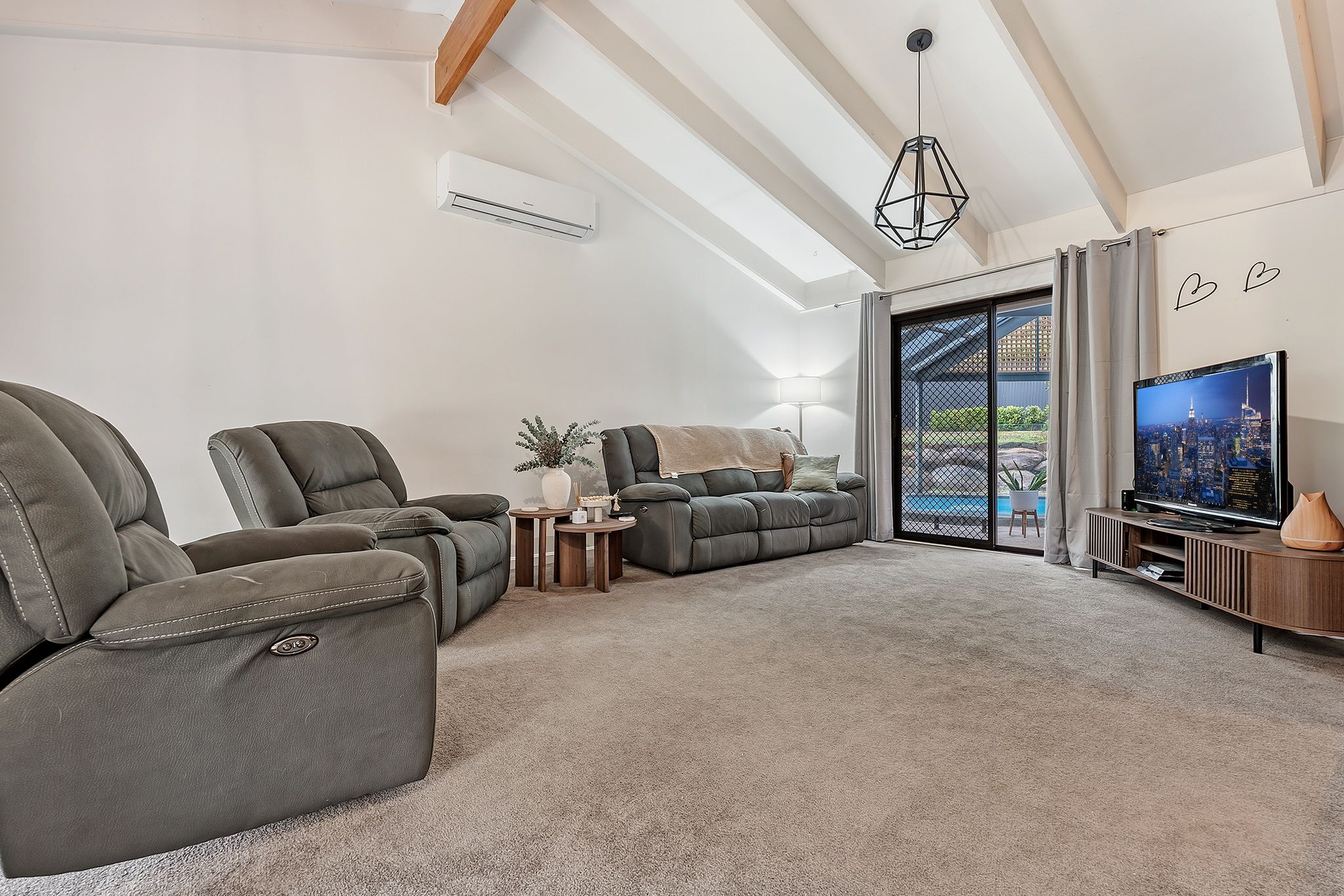 2 Birkdale Close — photo 5 of 24