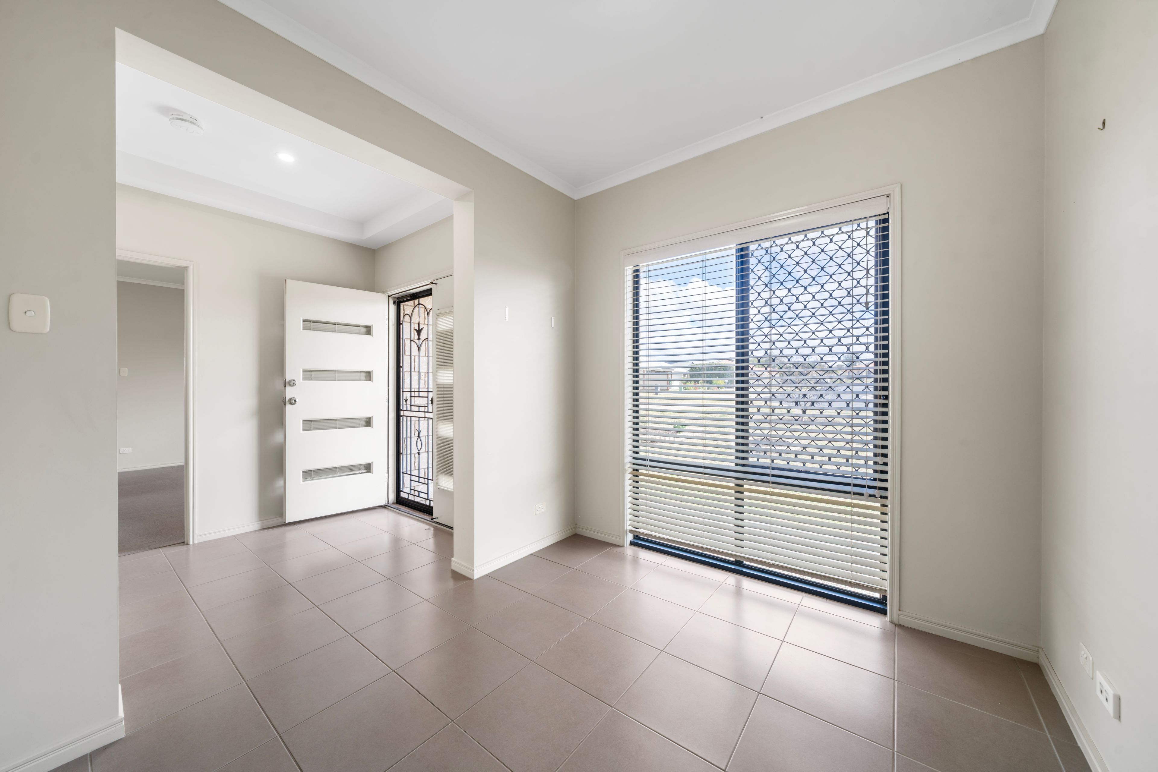 7 Woodhurst Court — photo 3 of 23