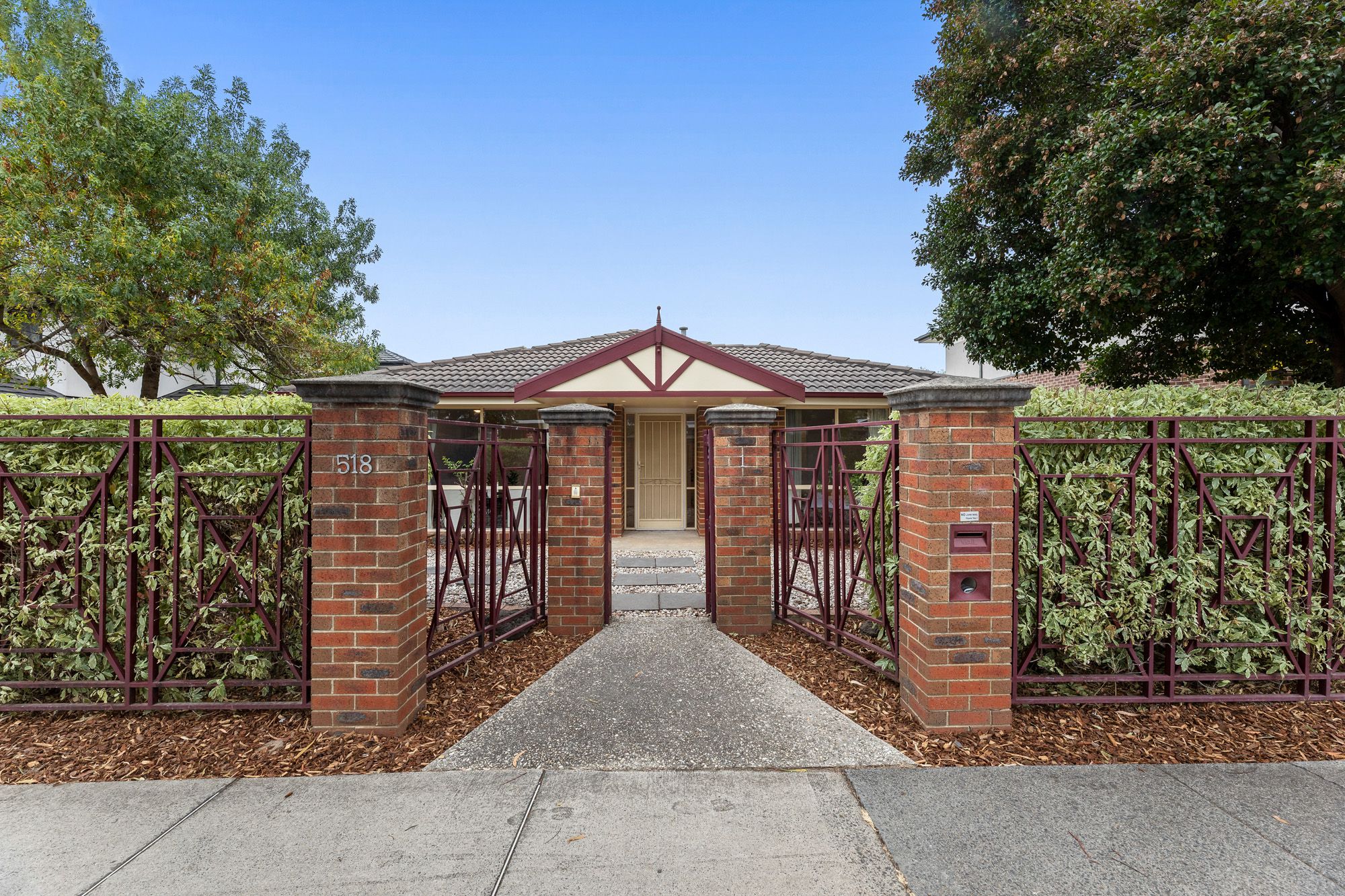 518 Highbury Road, Glen Waverley VIC 3150