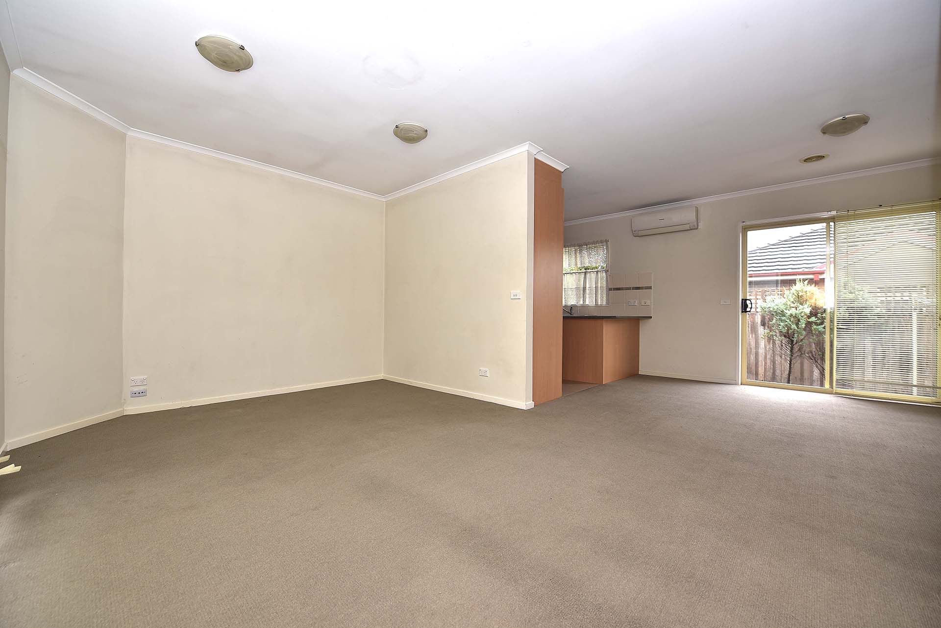 2/56 Roberts Street, Frankston, VIC 3199