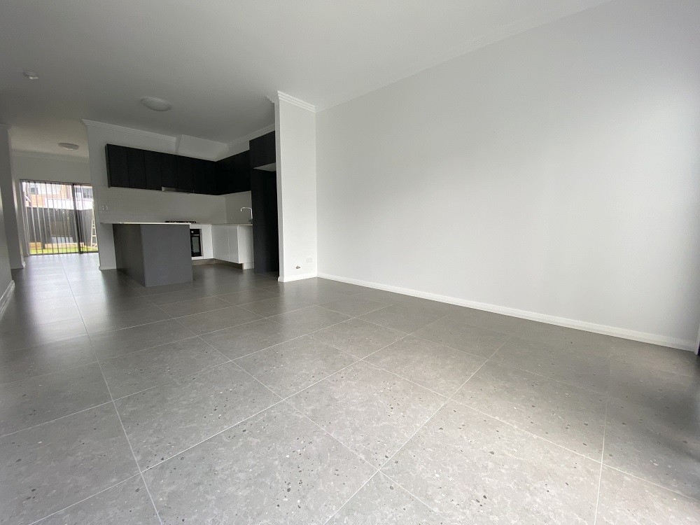2/30-32 Third Avenue, Macquarie Fields, NSW 2564
