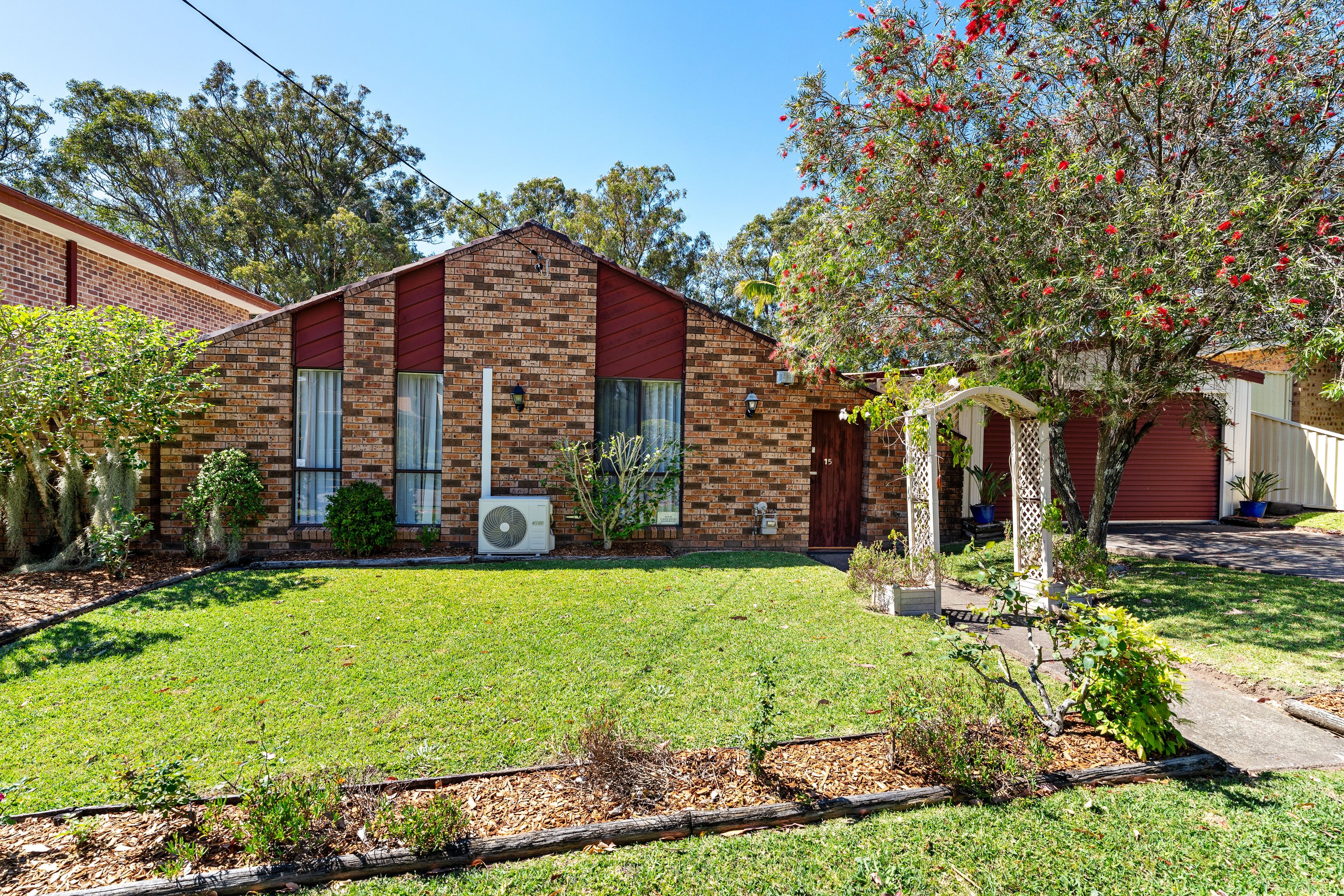 15 Golf Links Drive, Watanobbi, NSW 2259