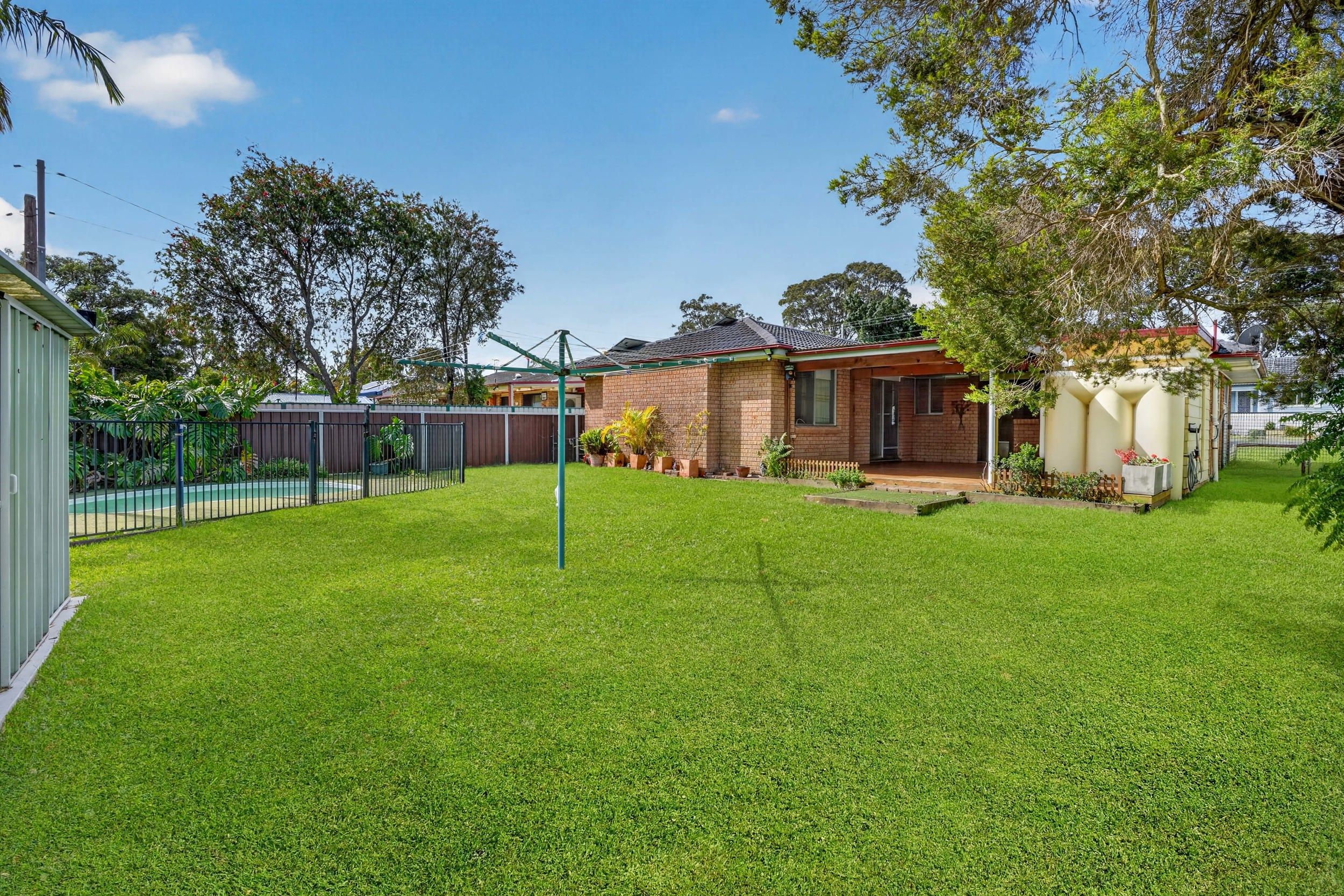 80 Playford Road — photo 13 of 17