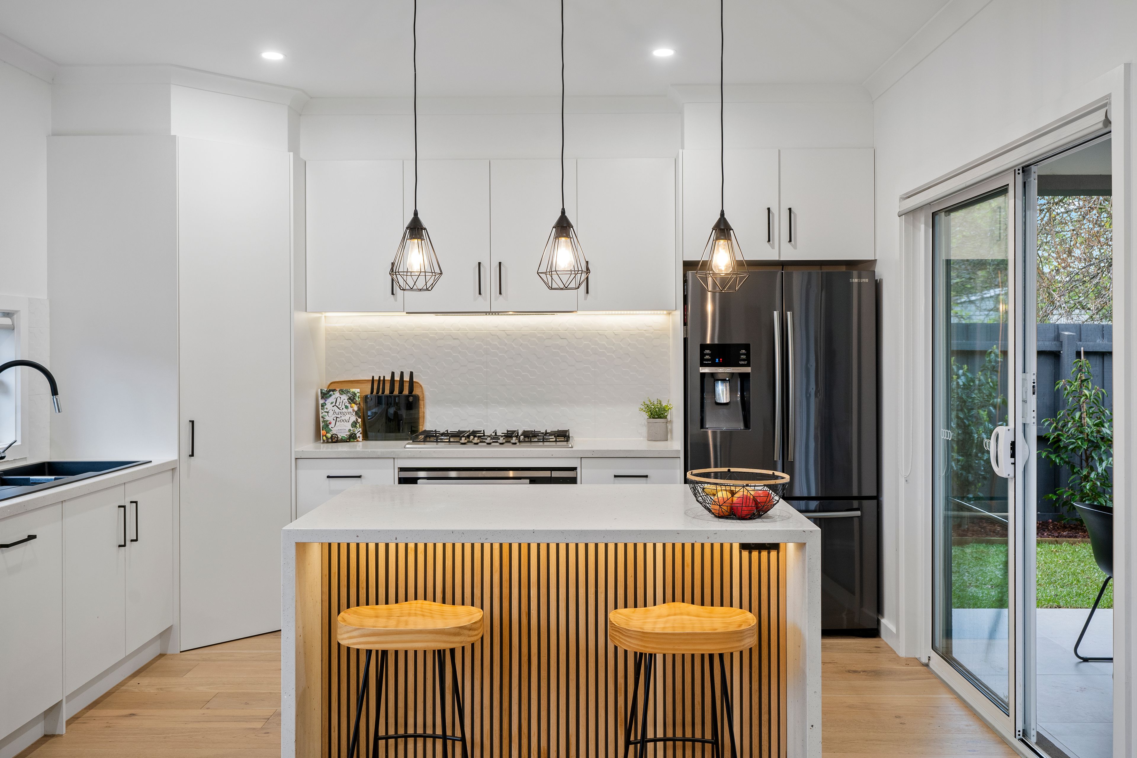 2/113 Windermere Drive, Ferntree Gully, VIC 3156