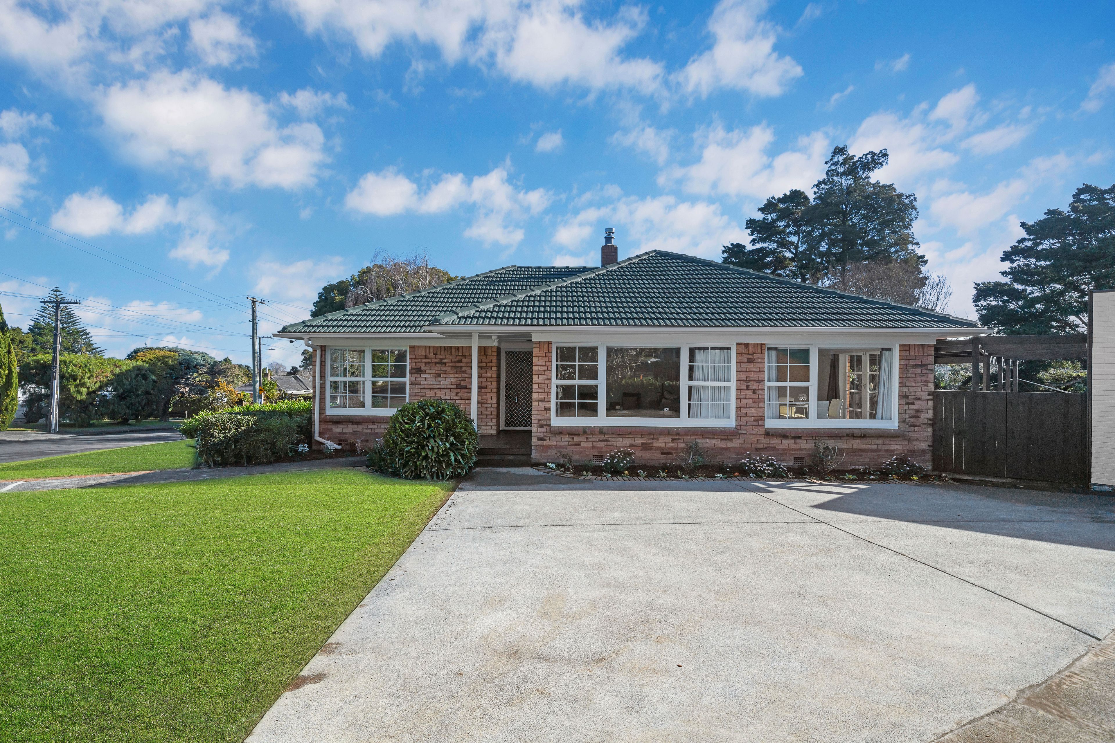 30 Kelvyn Grove, Hill Park, Manukau City