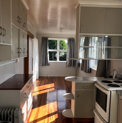 27 Litten Road, Cockle Bay, Manukau City