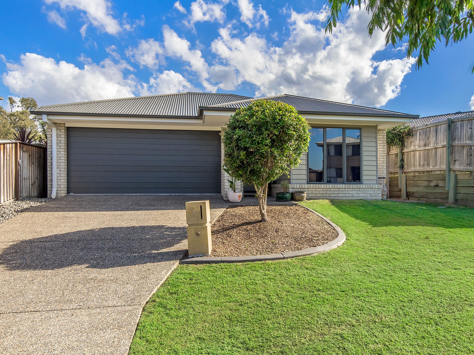 4 Summerhill Crescent, Ormeau Hills QLD 4208