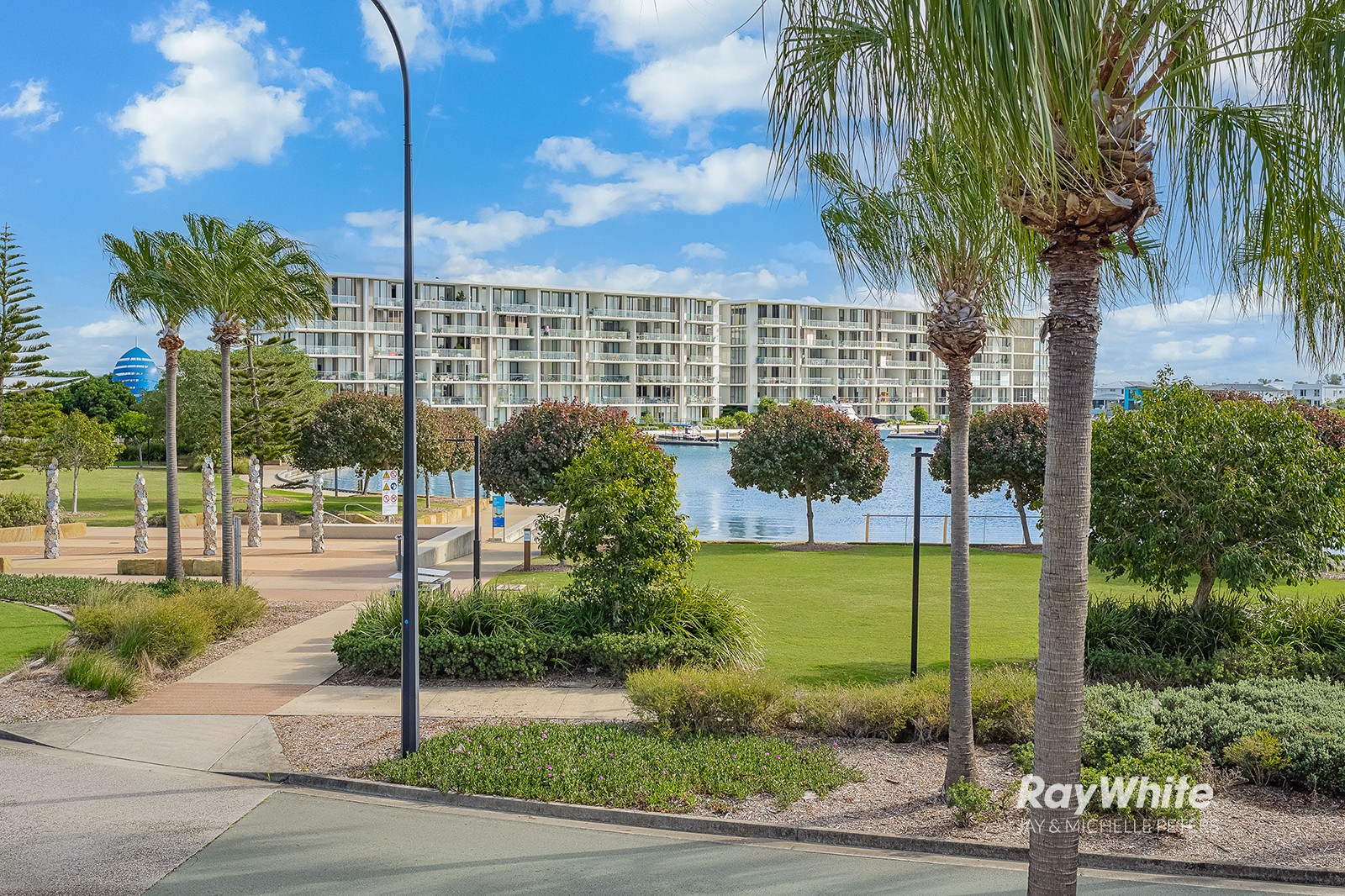 18/191 Quay Circuit, Newport, QLD 4020