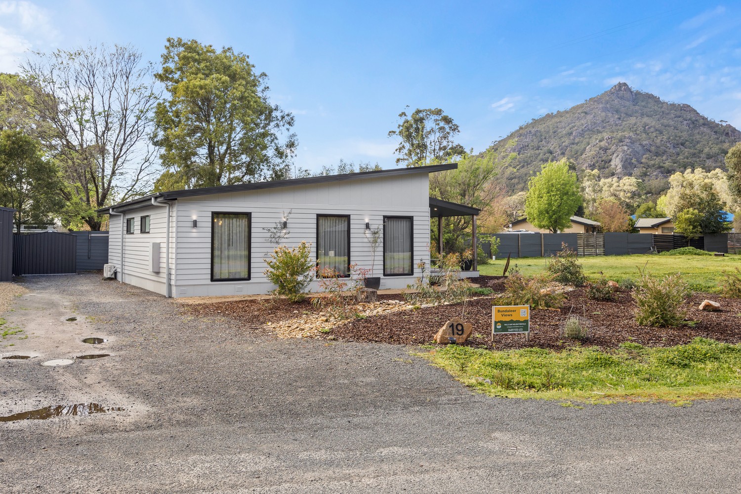 19 Bundaleer Drive, Halls Gap, VIC 3381
