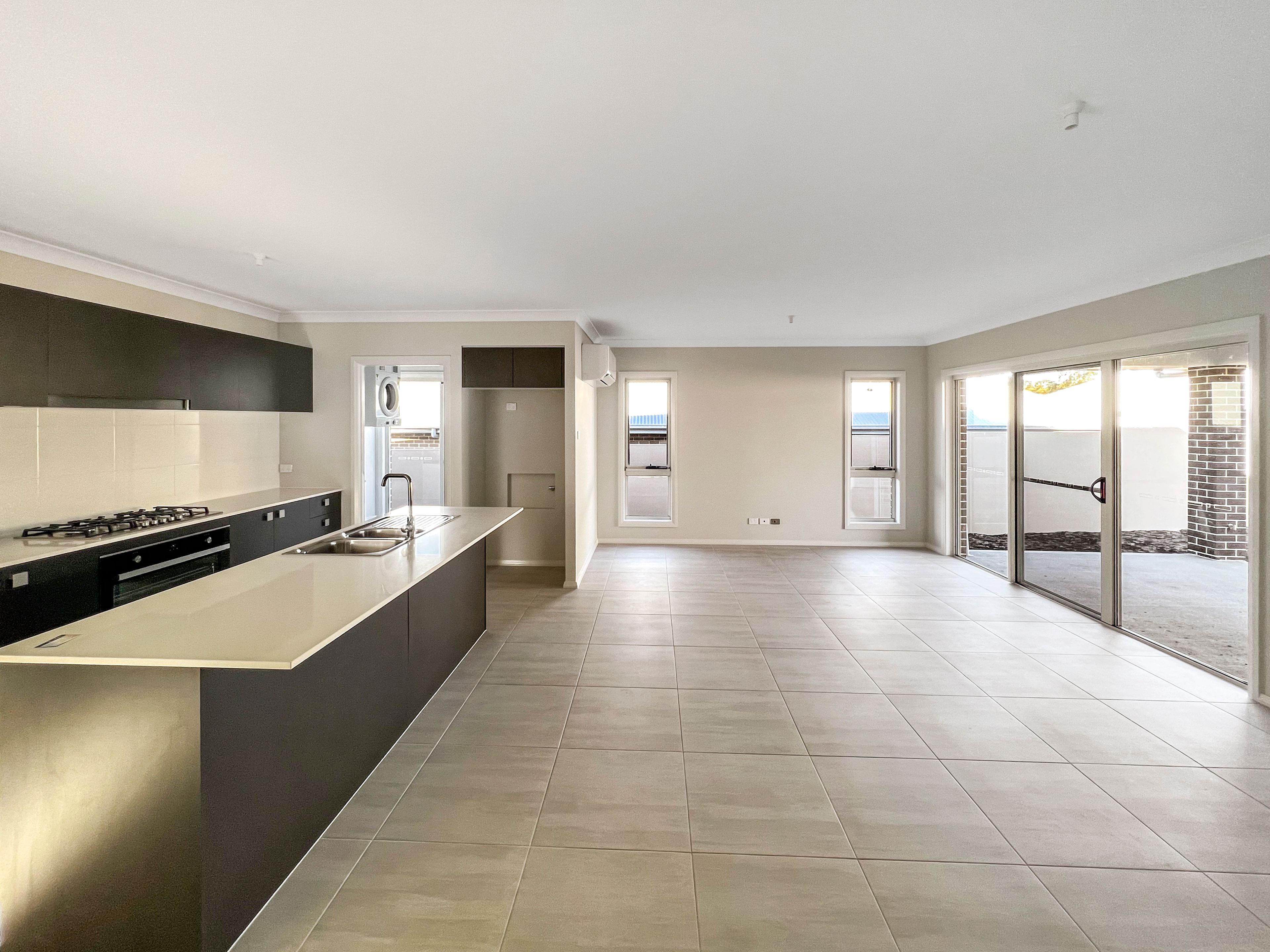 10 Oxley Street, North Rothbury, NSW 2335