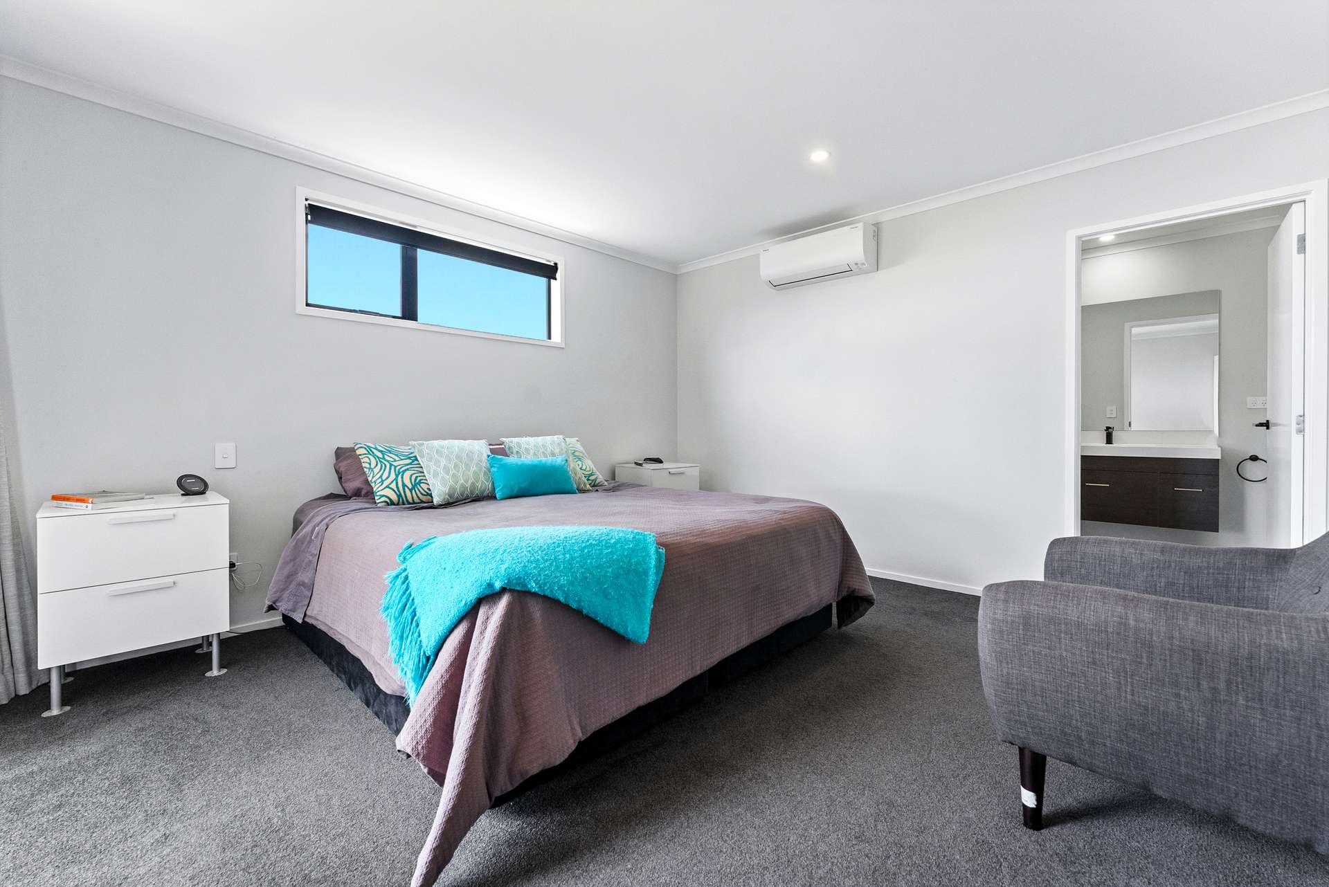 5 Kerr Crescent photo 28