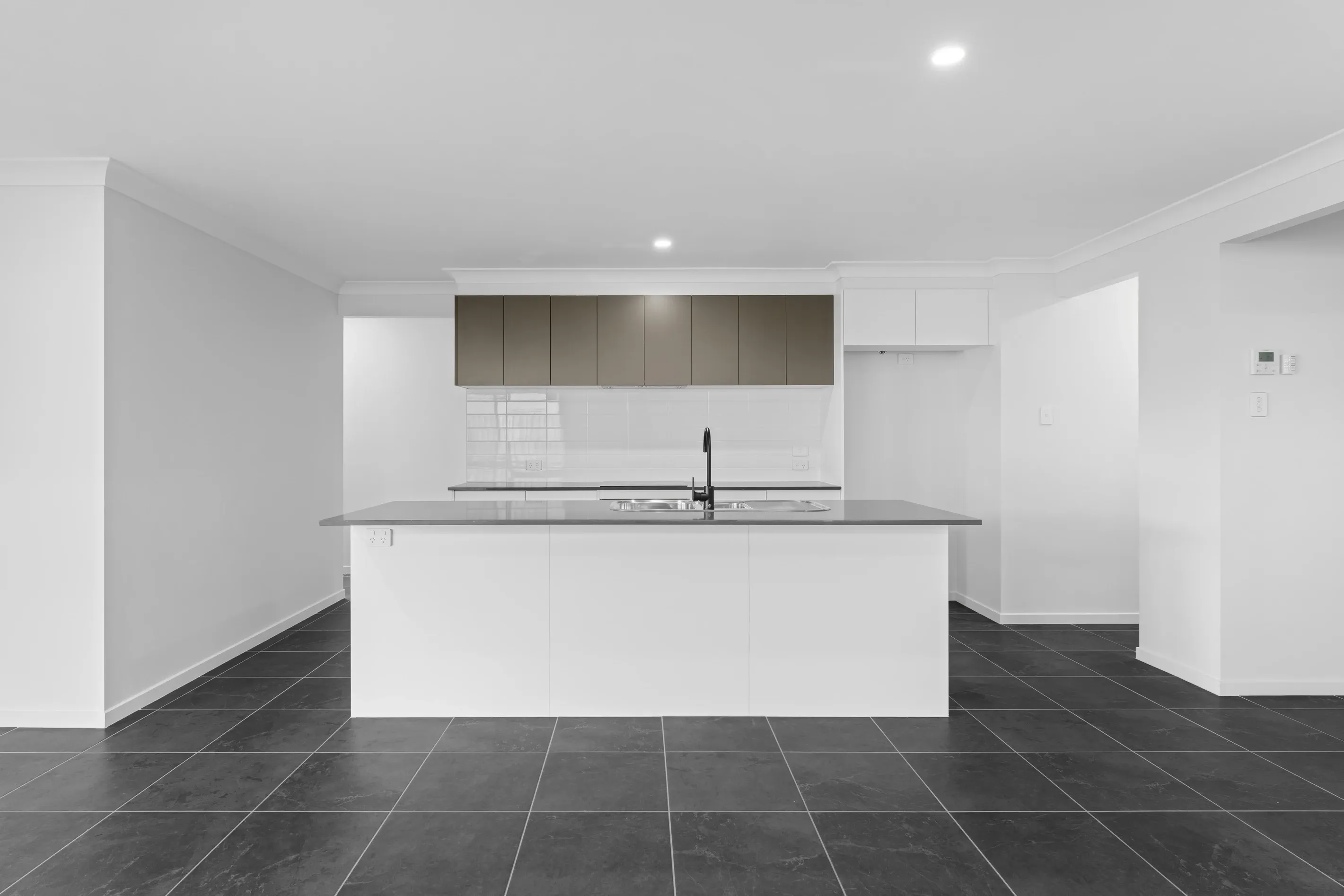 80 Ashwood Circuit — photo 4 of 16