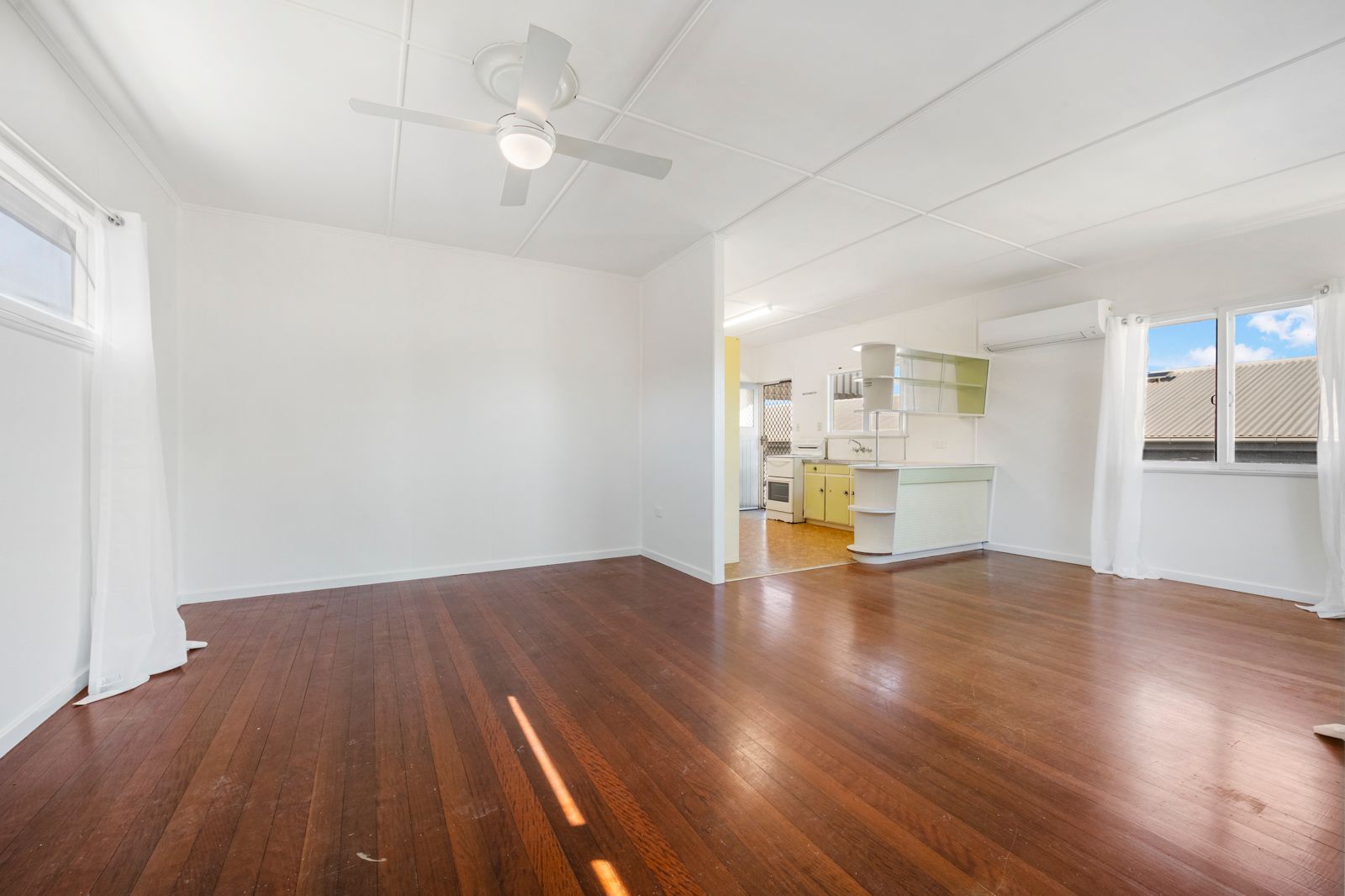 10 Campbell Street — photo 5 of 13