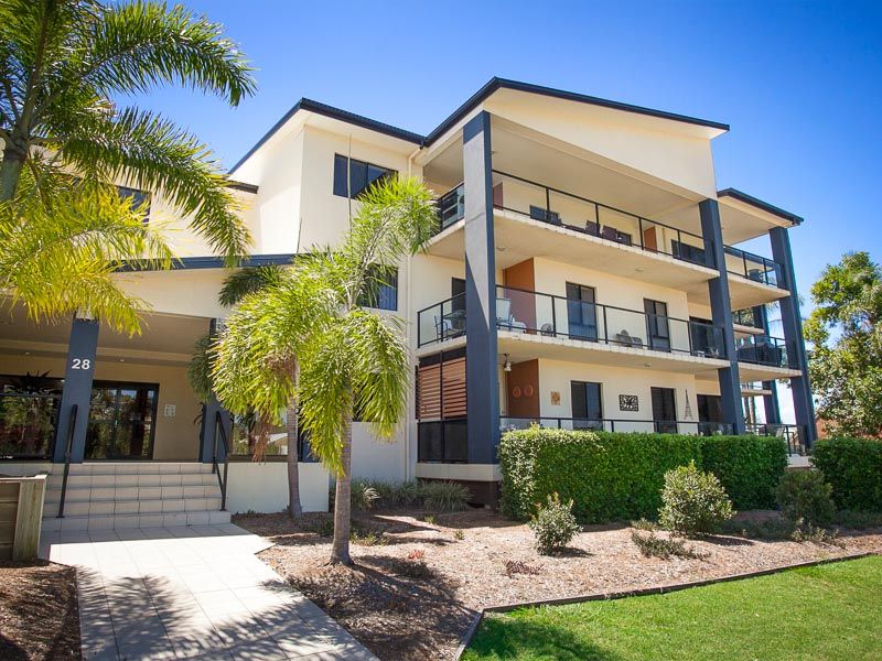 28 Murphy Street, Scarborough QLD 4020