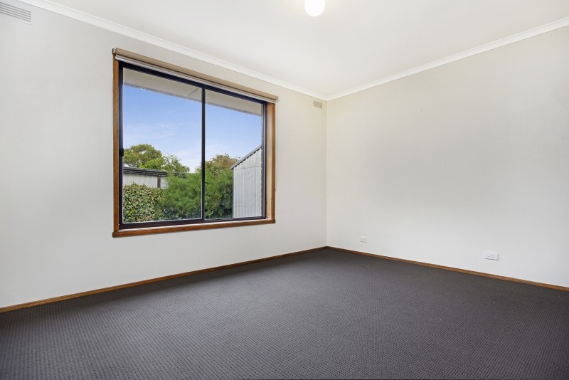 4 Hocking Avenue, Mount Clear, VIC 3350