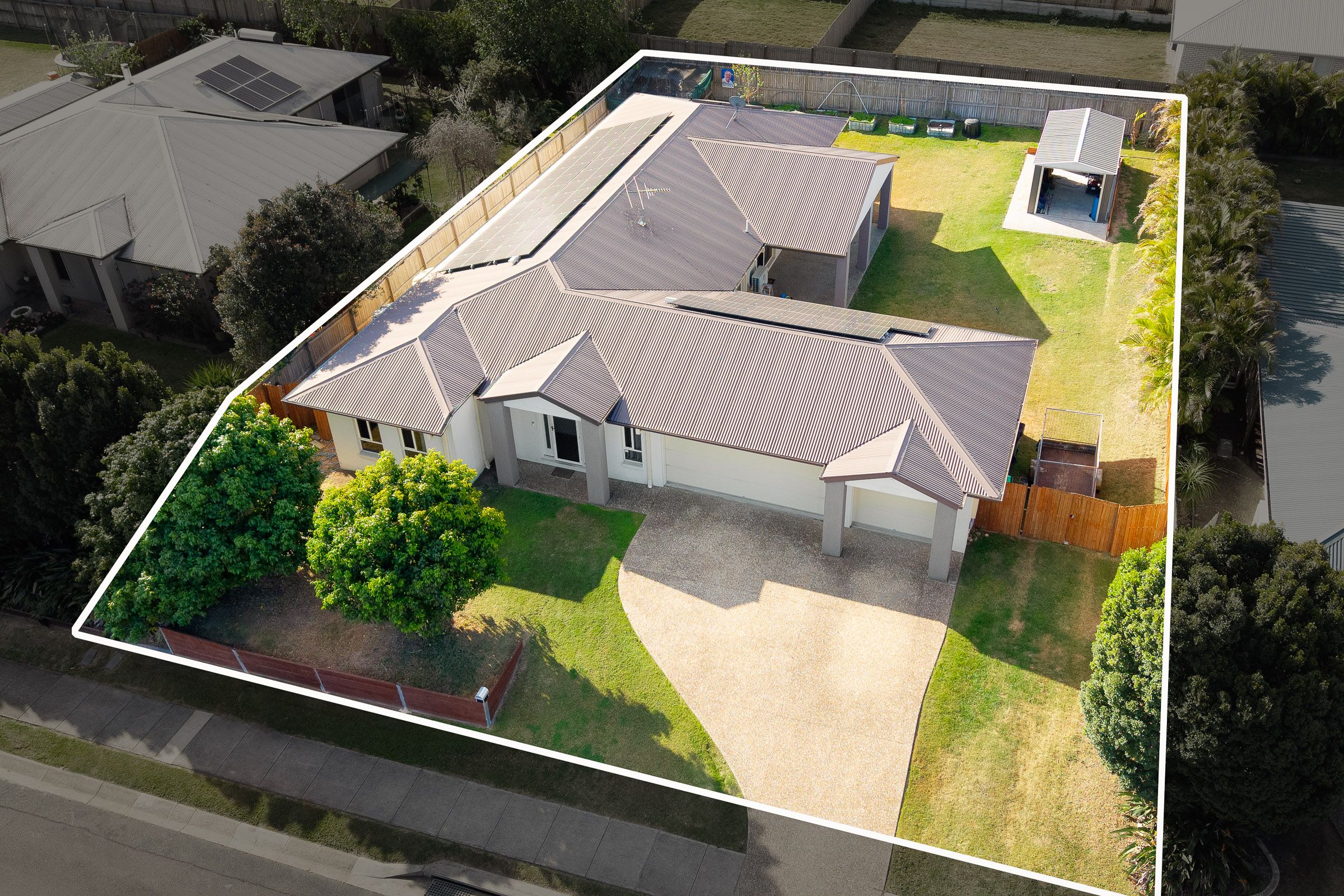 16 Iris Court, Yamanto, QLD 4305