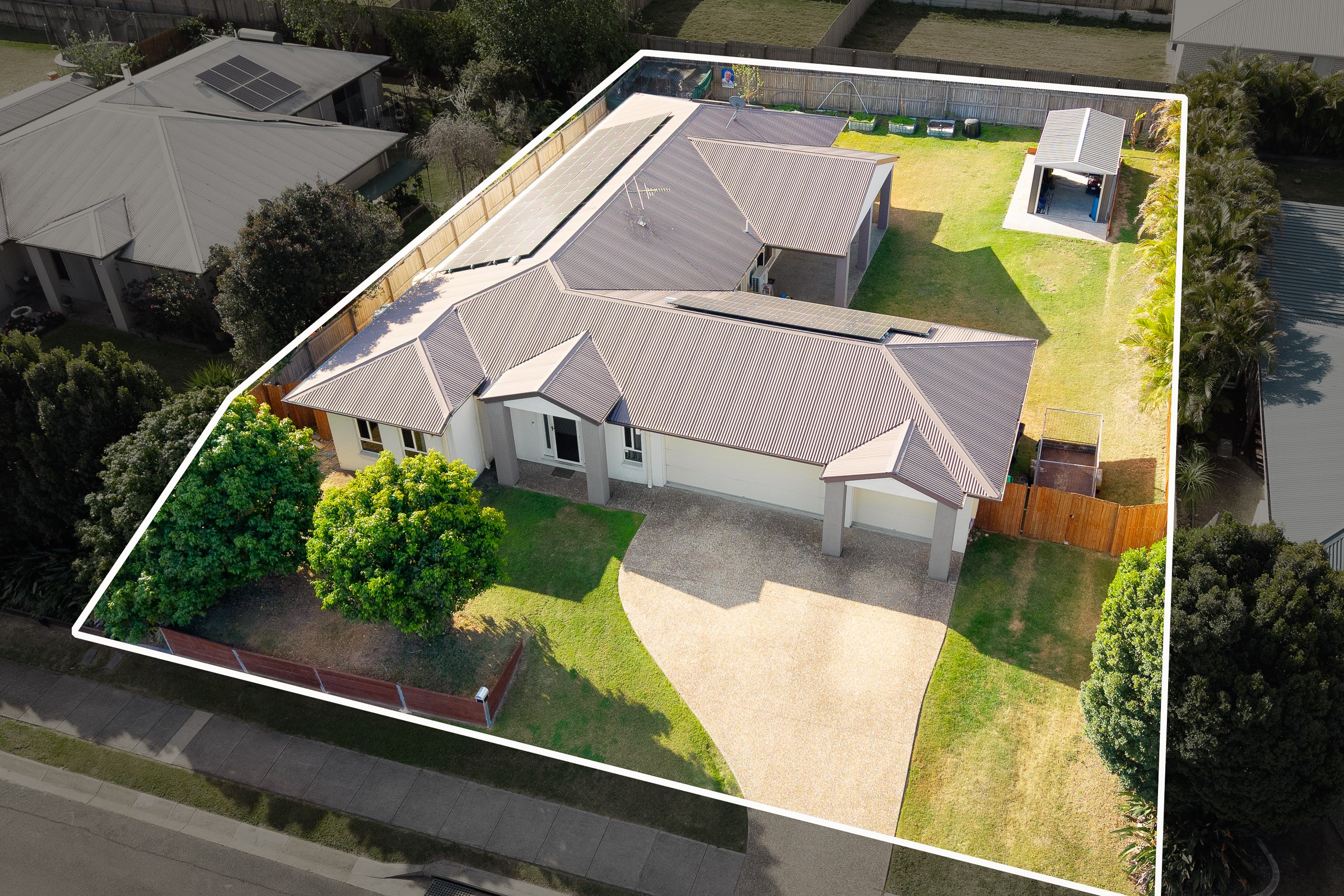 16 Iris Court, Yamanto, QLD 4305