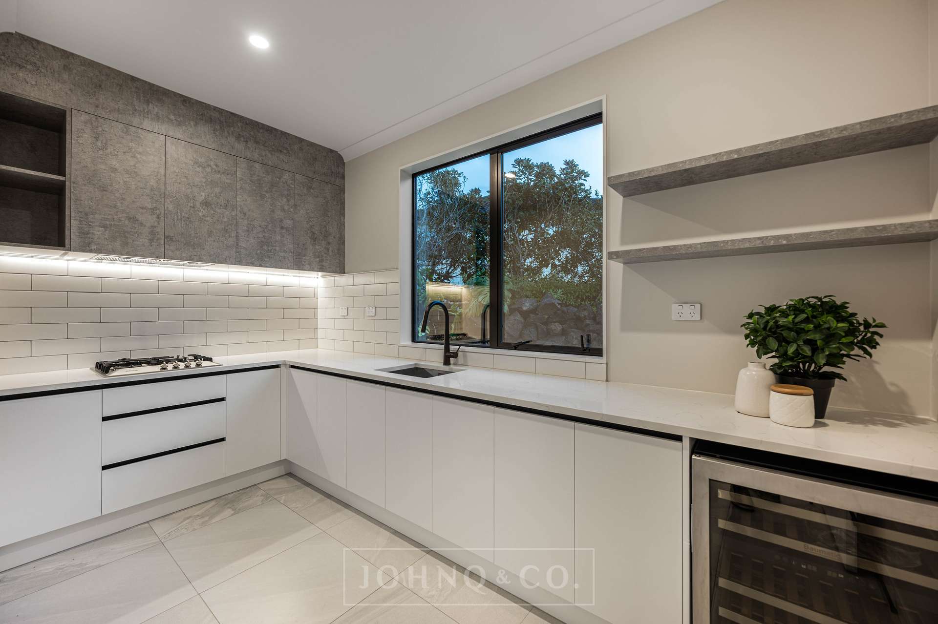 16C Gollan Road photo 5