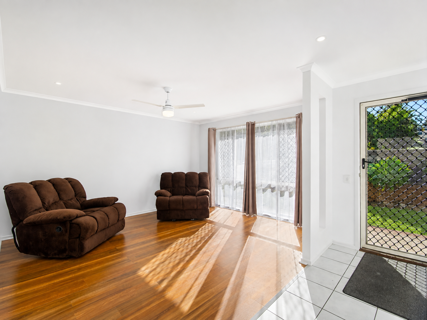 41 Plateau Crescent — photo 2 of 26