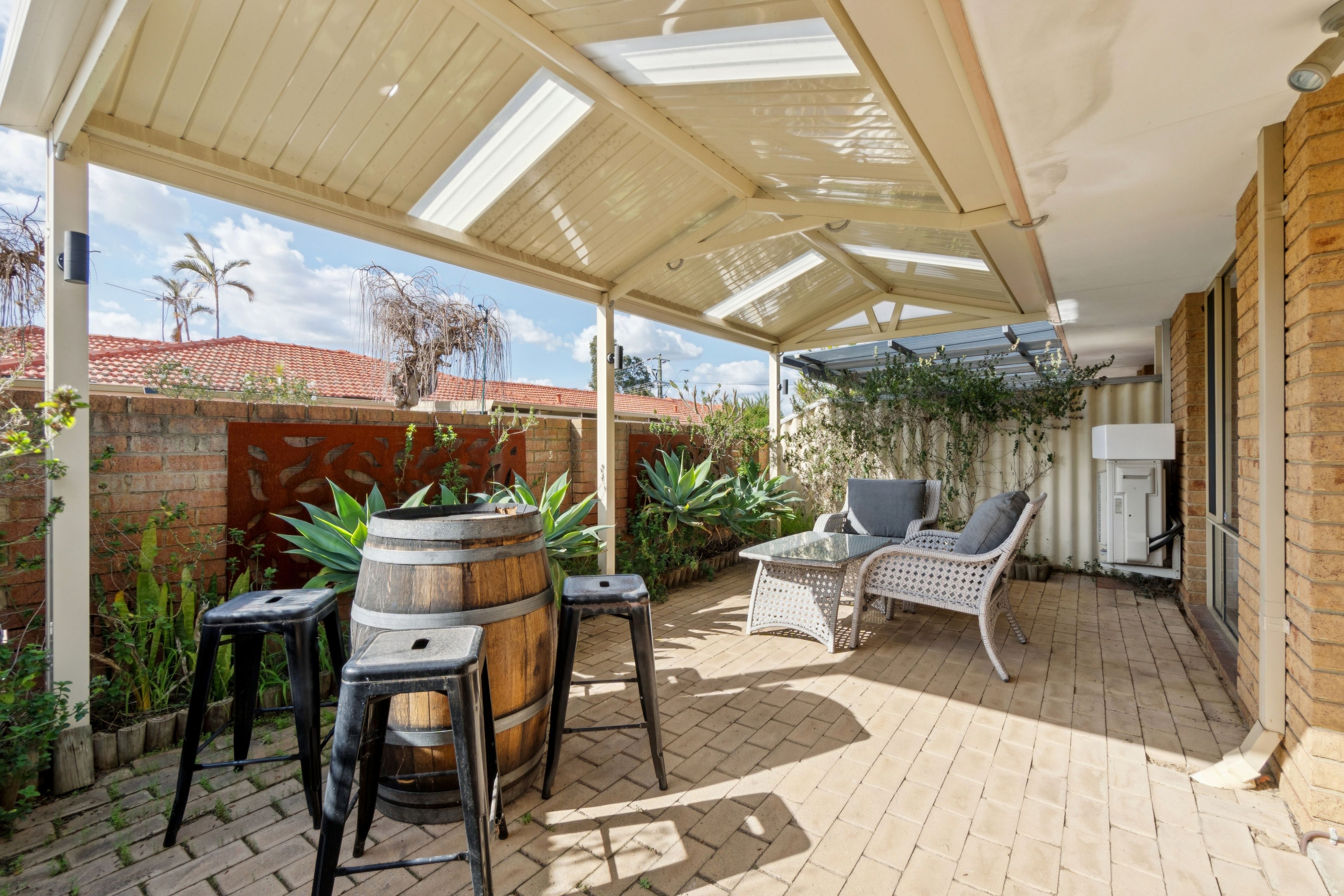 3/2 Bland Place — photo from Ray White Whiteman & Associates