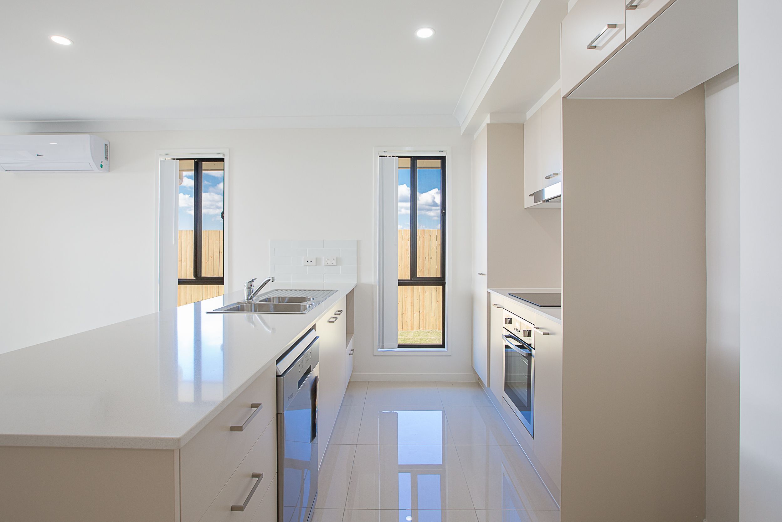 1/11 Langley Close, Redbank Plains, QLD 4301