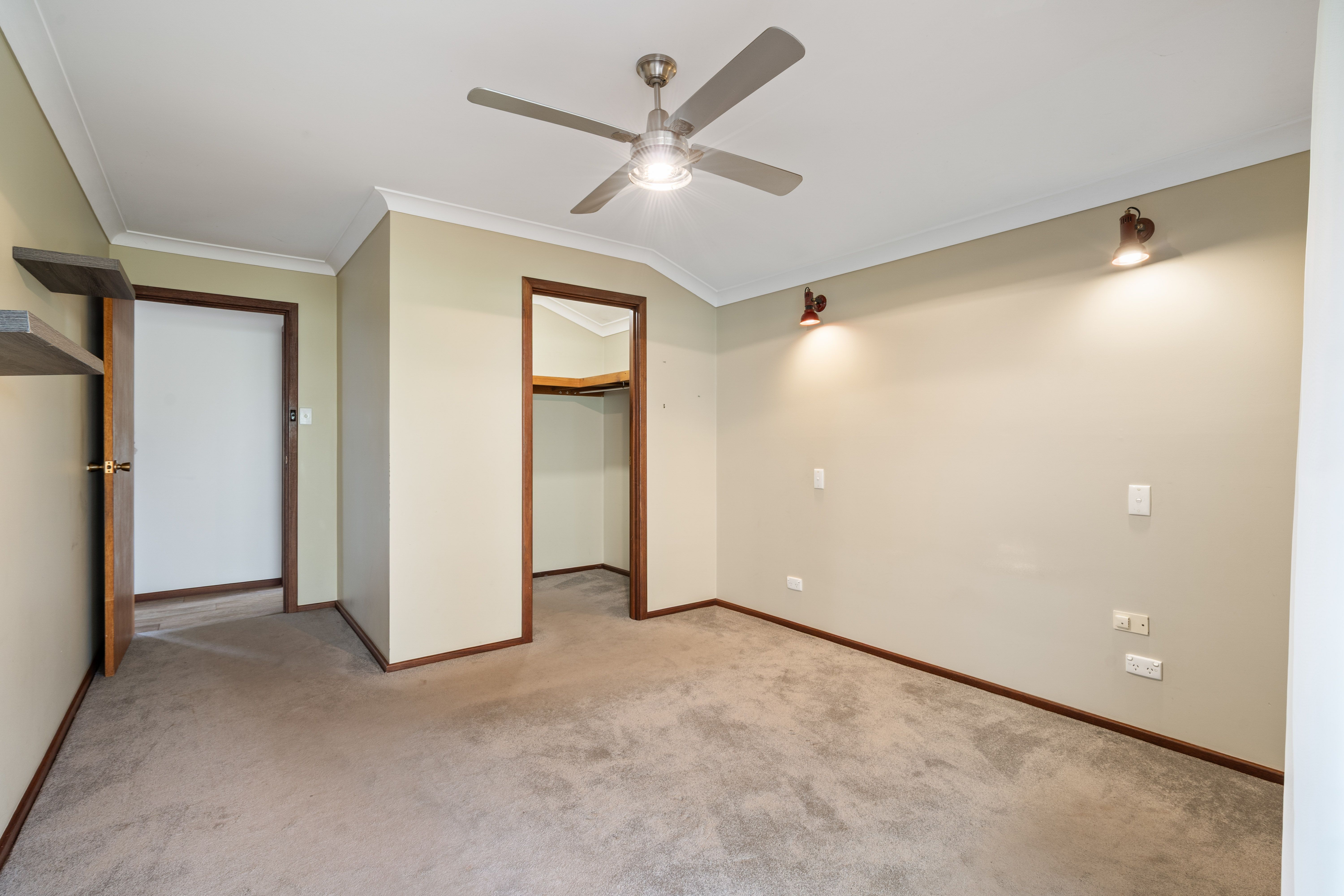 16 Armitage Drive — photo 13 of 20