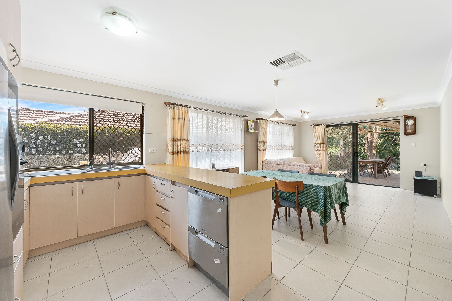 21 Cohn Court — photo 9 of 27
