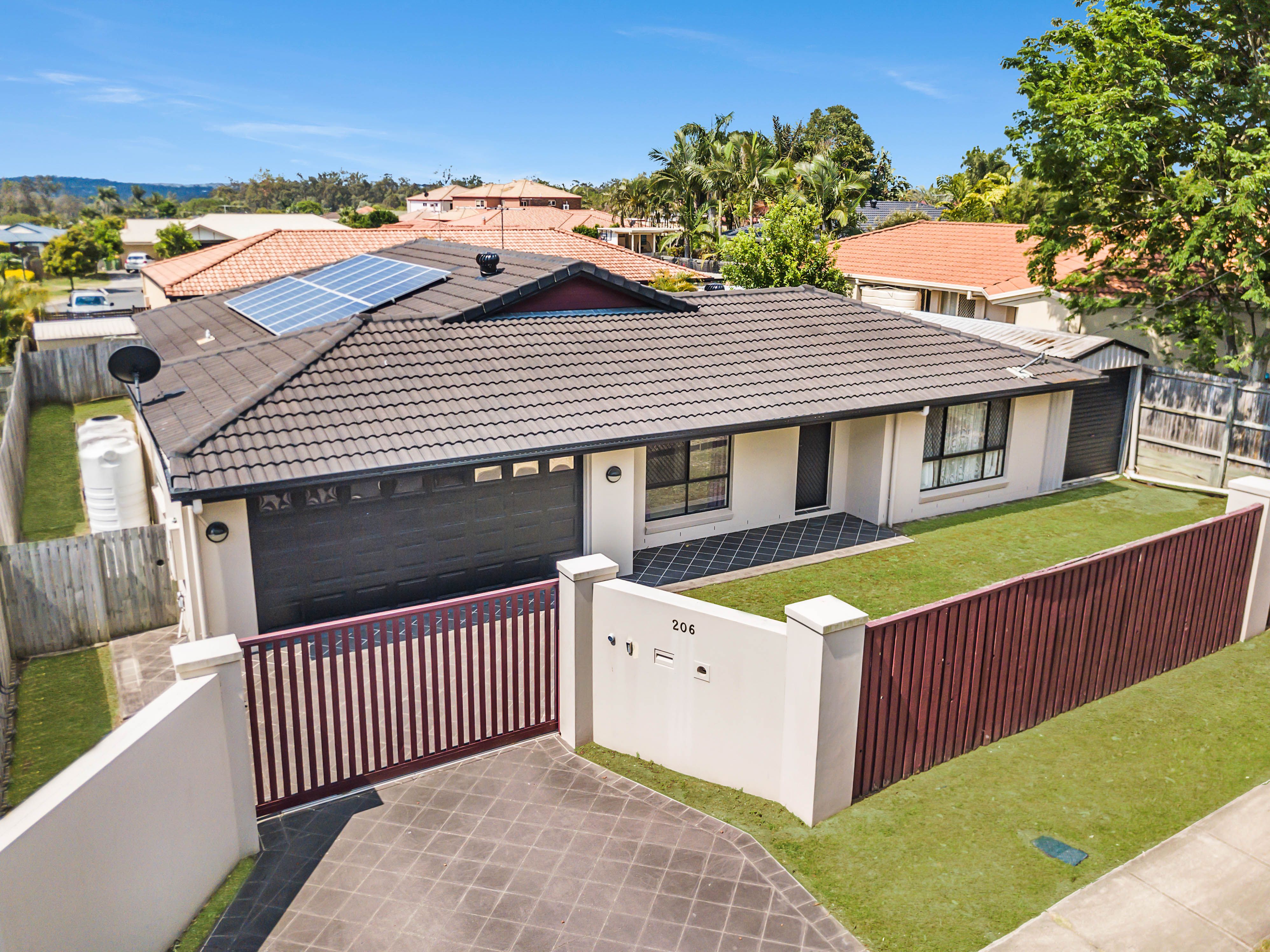 206 Green Road, Heritage Park QLD 4118