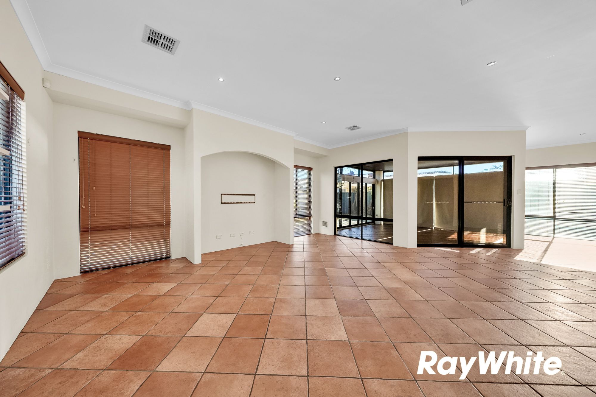 9 Garnett Place — photo 7 of 30