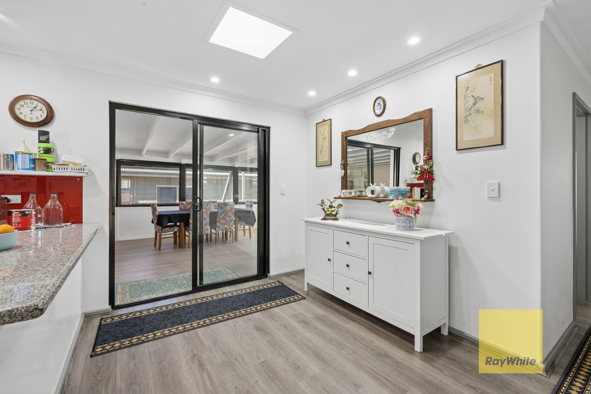 8 Flora Terrace — photo 6 of 30