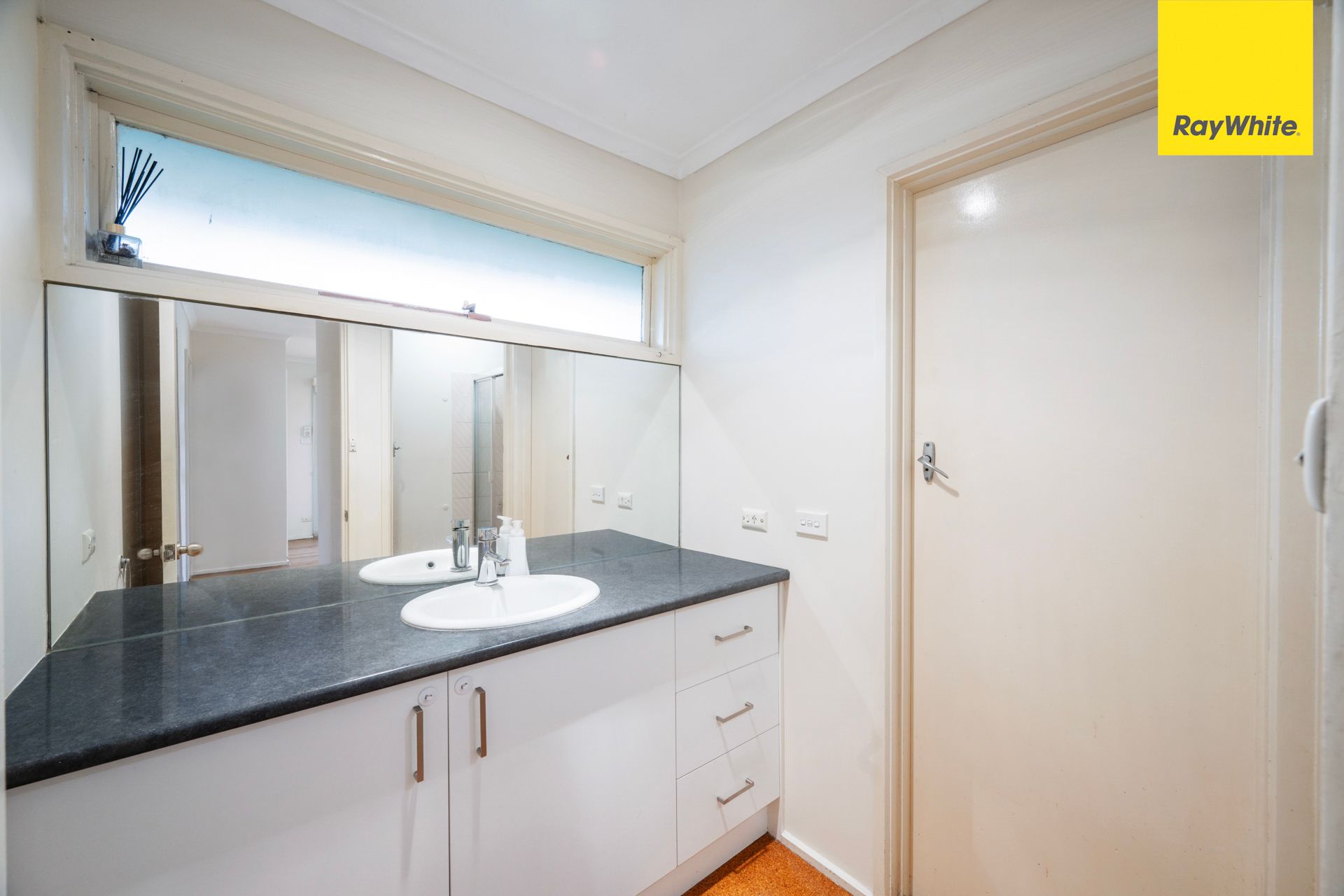 10 Quail Crescent — photo 12 of 20
