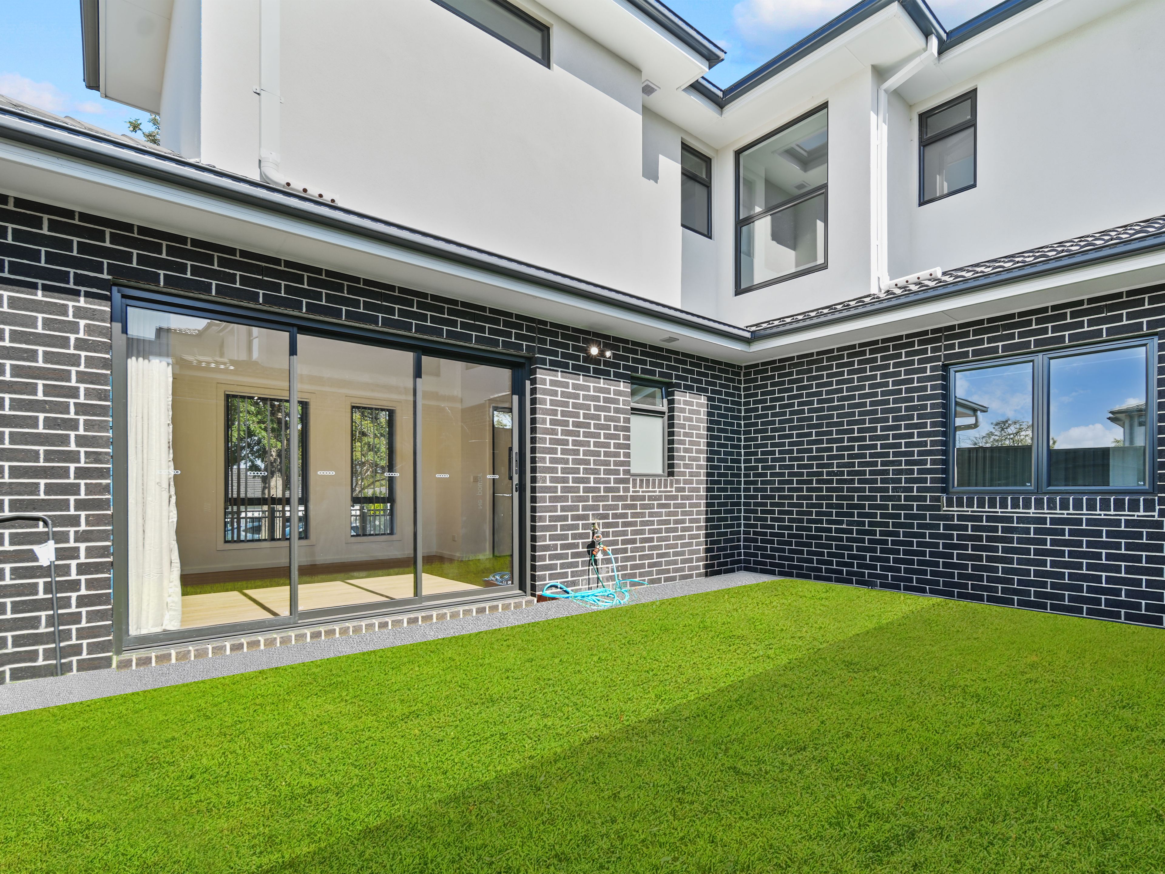 1/11B Ross Street, Dandenong, VIC 3175