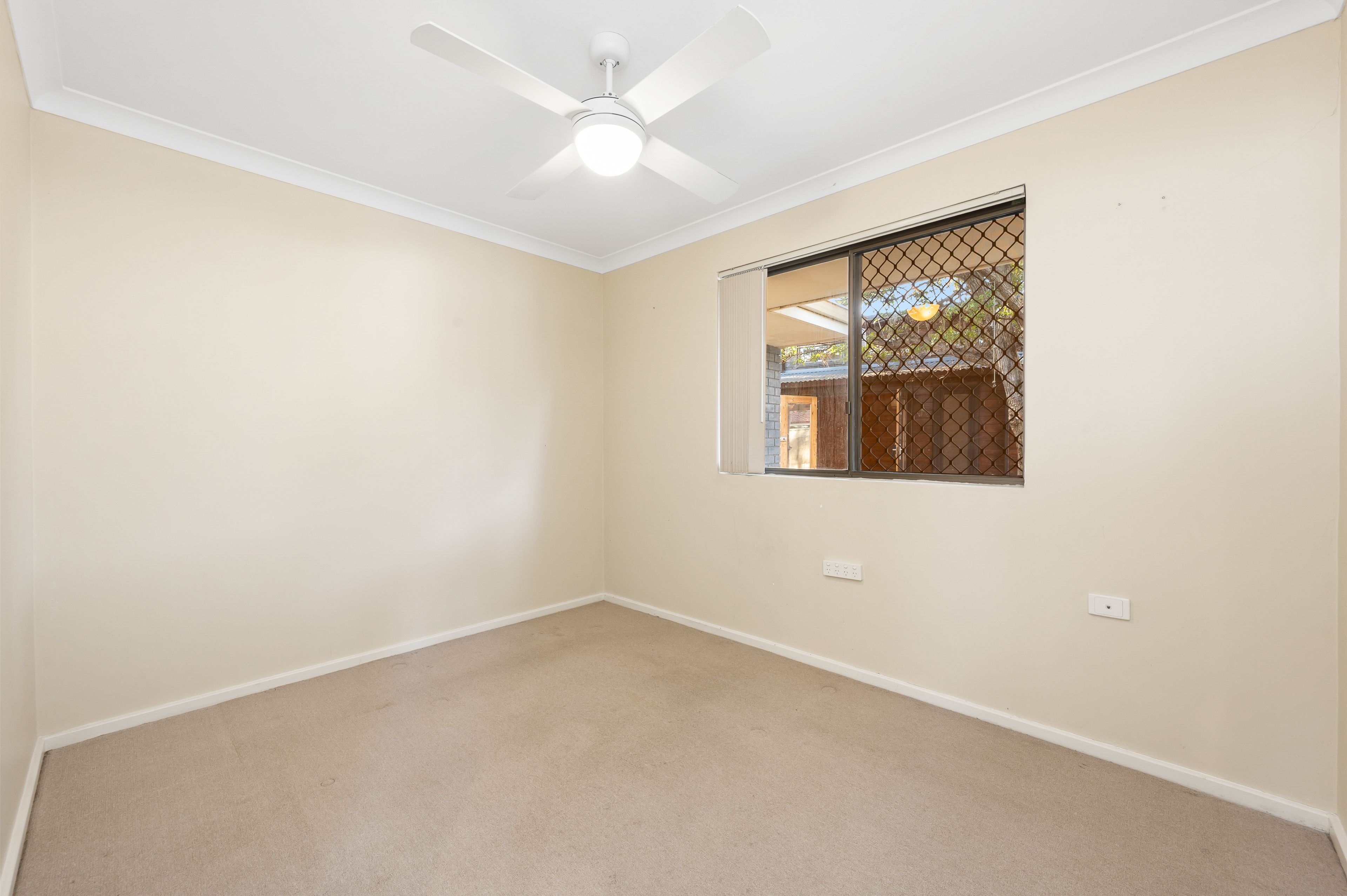 13 Erpingham Road — photo 11 of 25