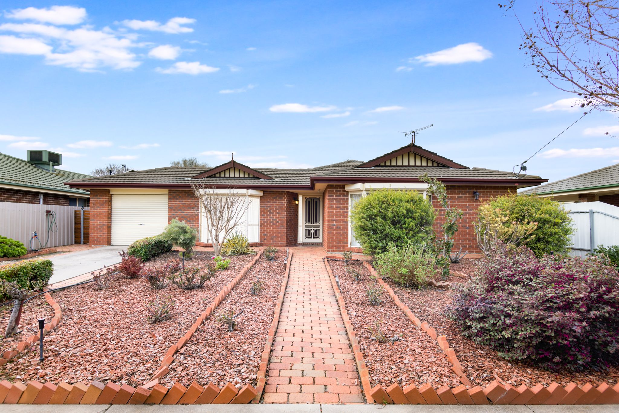 21 De Castella Drive, Horsham VIC 3400