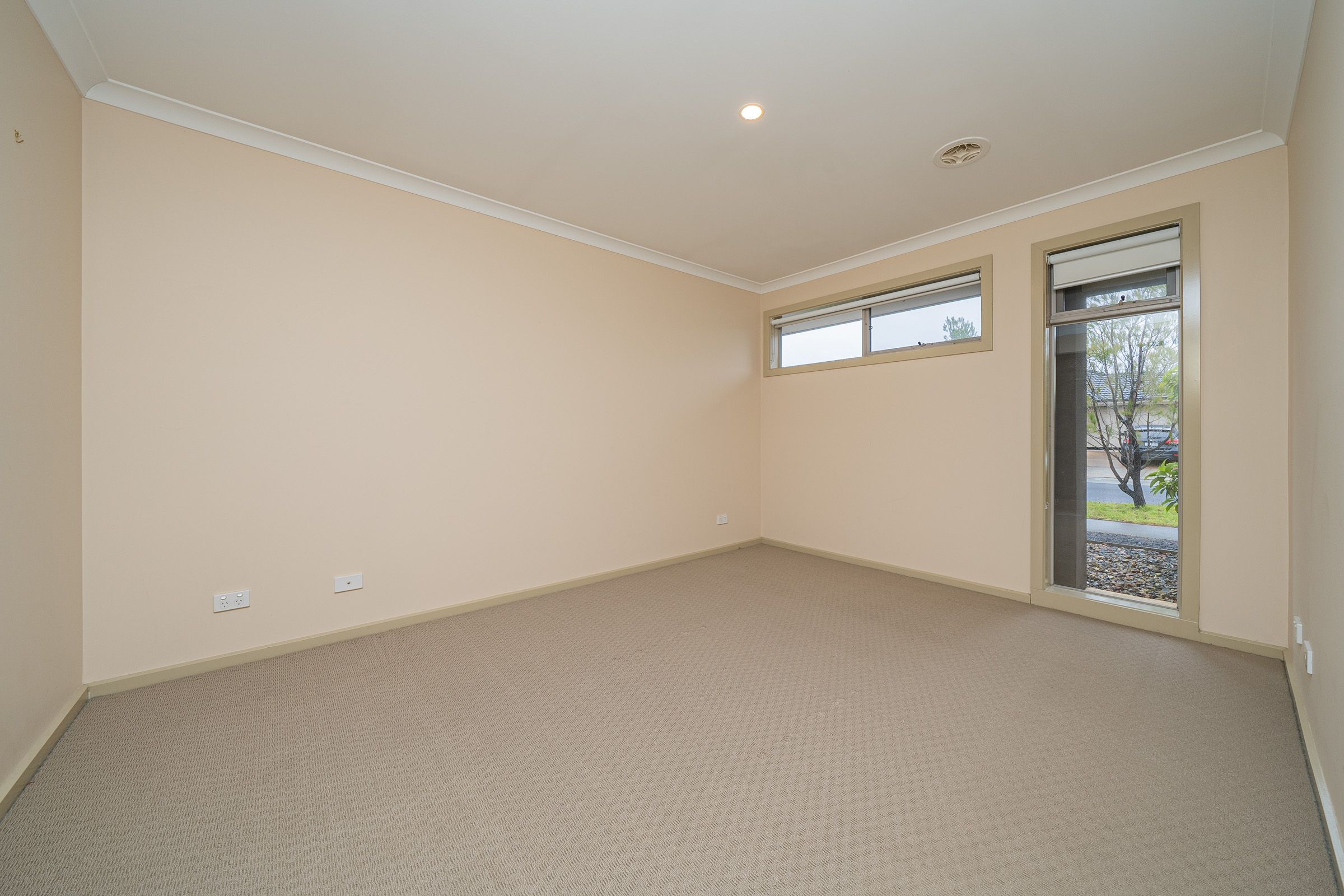 15 Sundew Avenue, Cranbourne East, VIC 3977