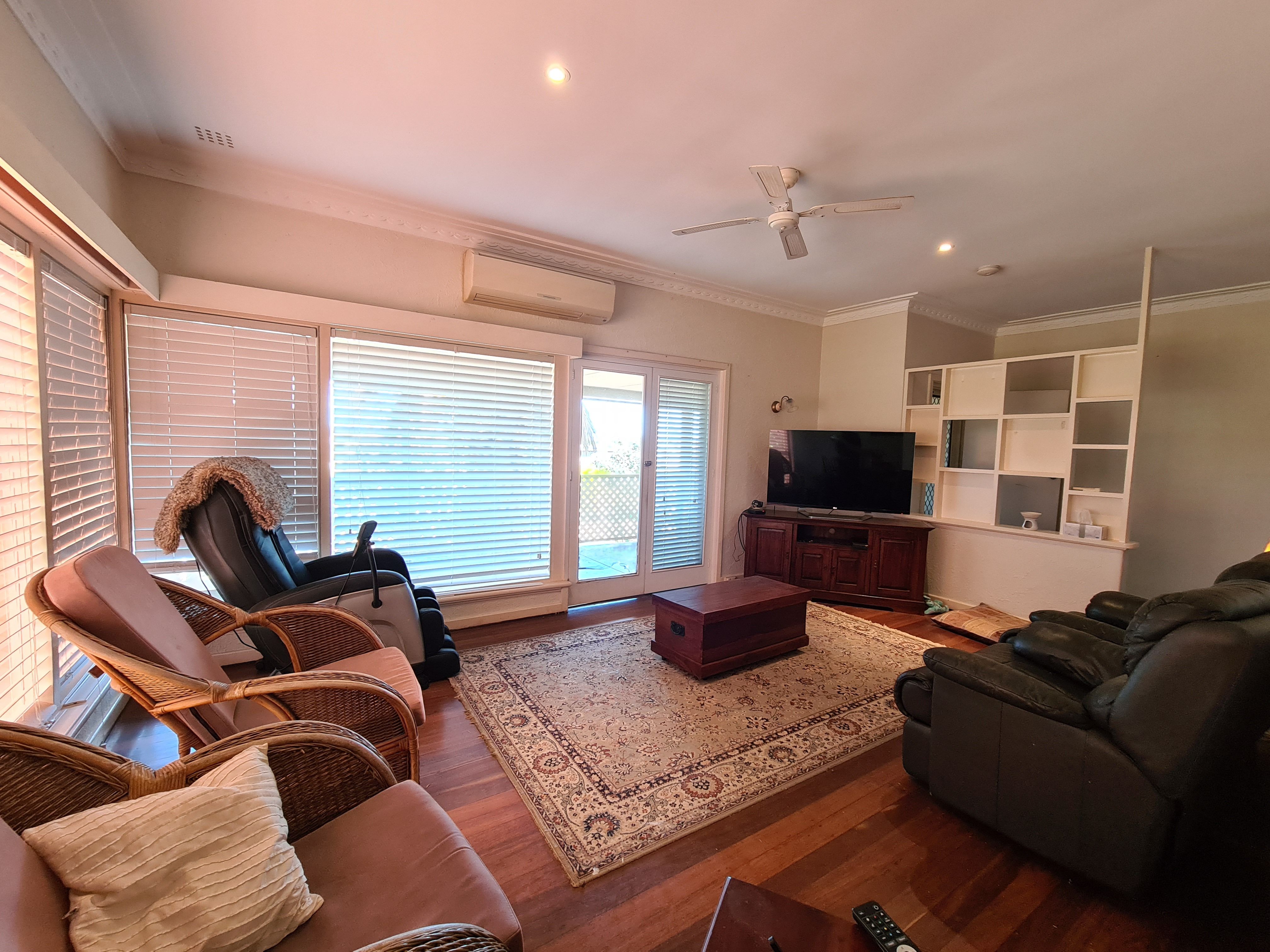 11 Hammond Street, Carnarvon, WA 6701