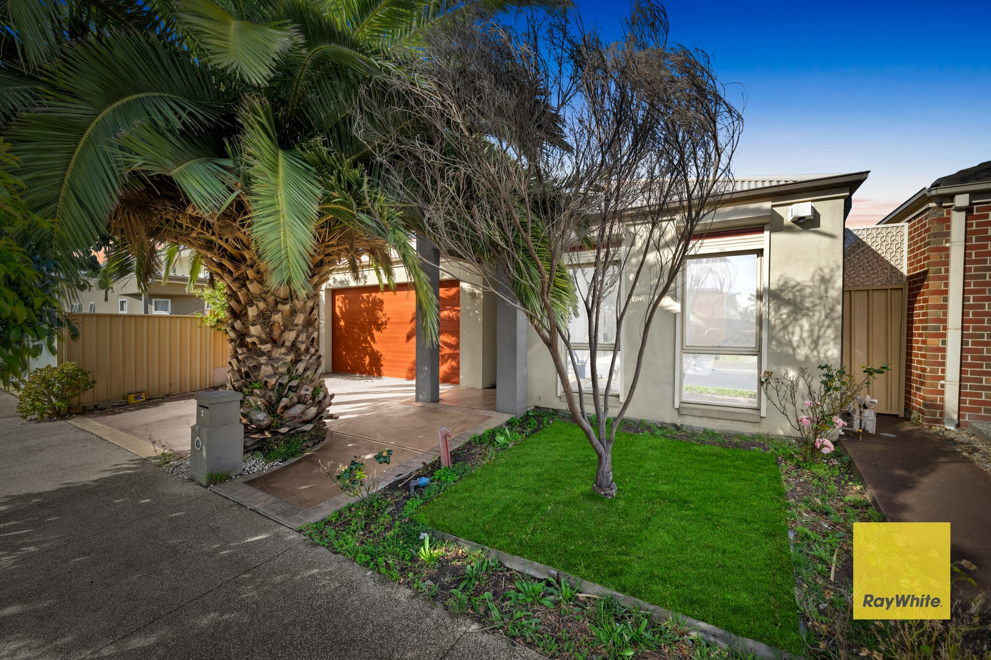 2 Ivan James Place, Caroline Springs, VIC 3023