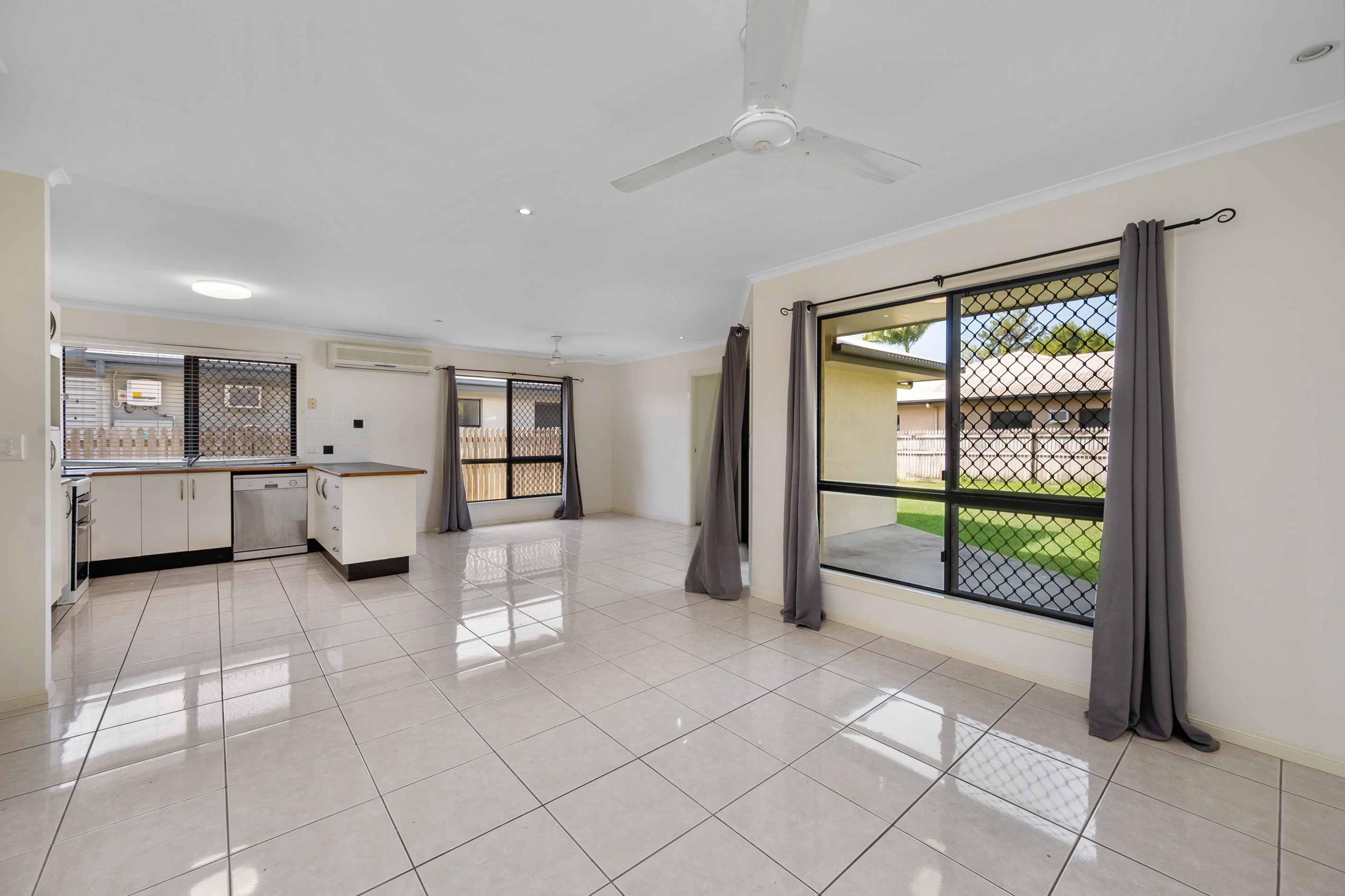 17 Bellamy Street, Rasmussen, QLD 4815