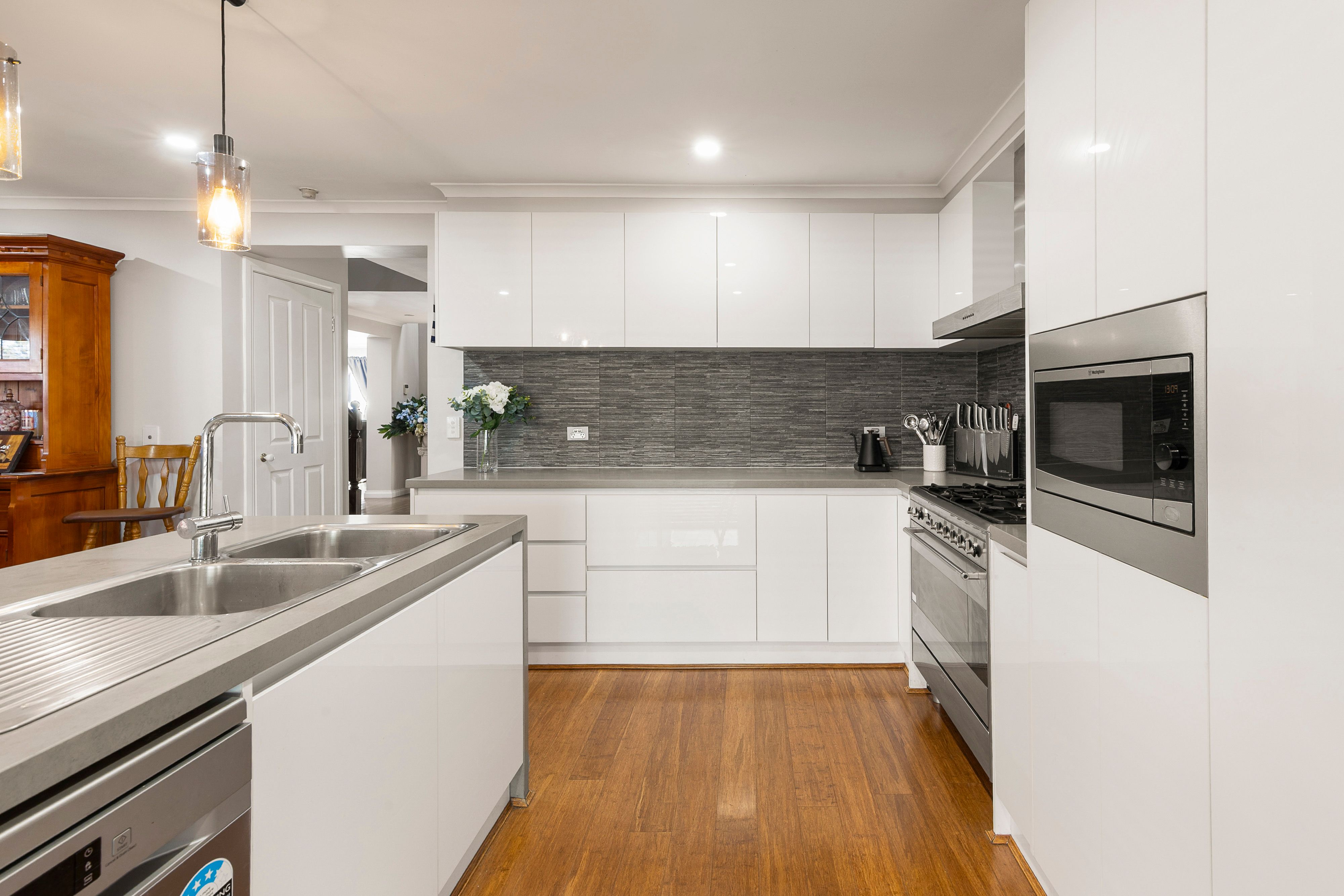 44 Paroo Avenue — photo 10 of 29