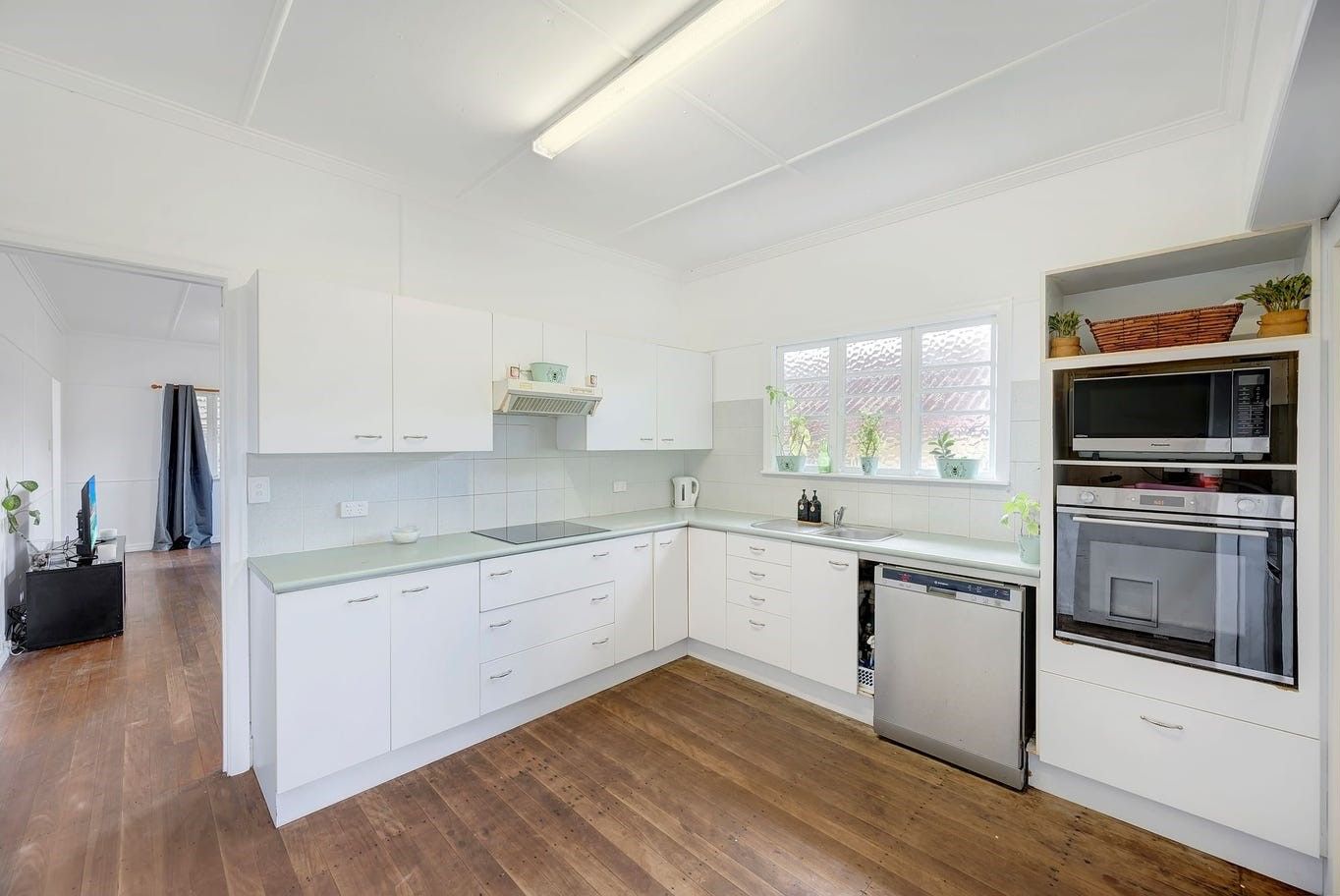 10 Kirby Road, Aspley, QLD 4034